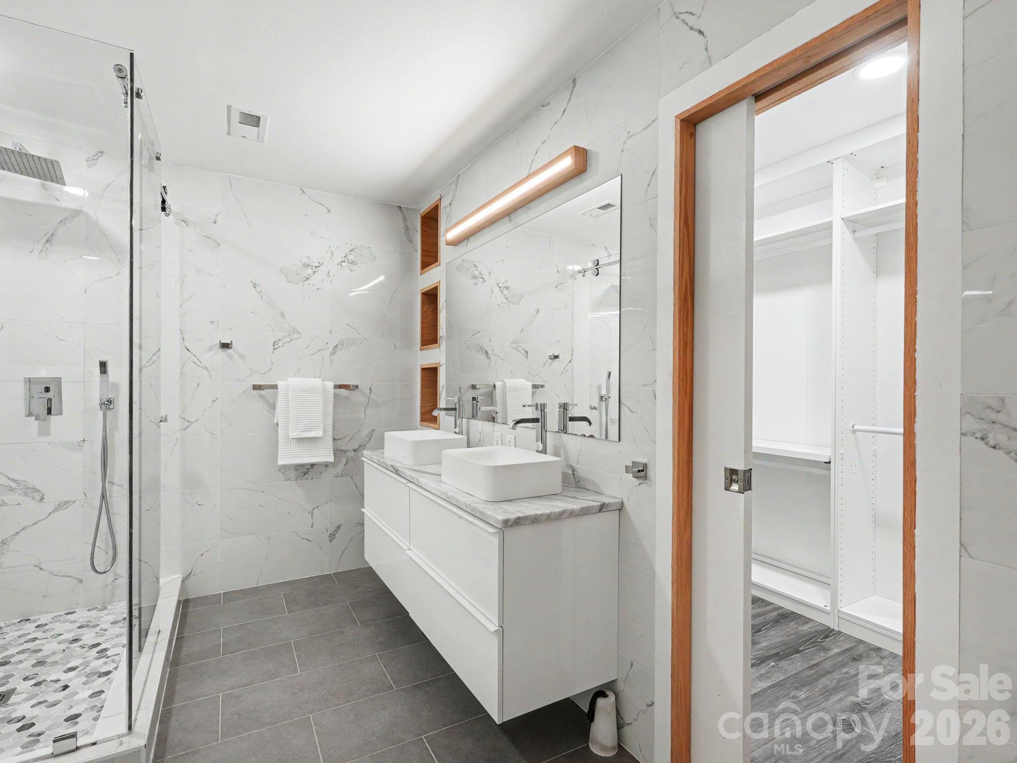 6000 Gray Gate Lane I Property Photo 23