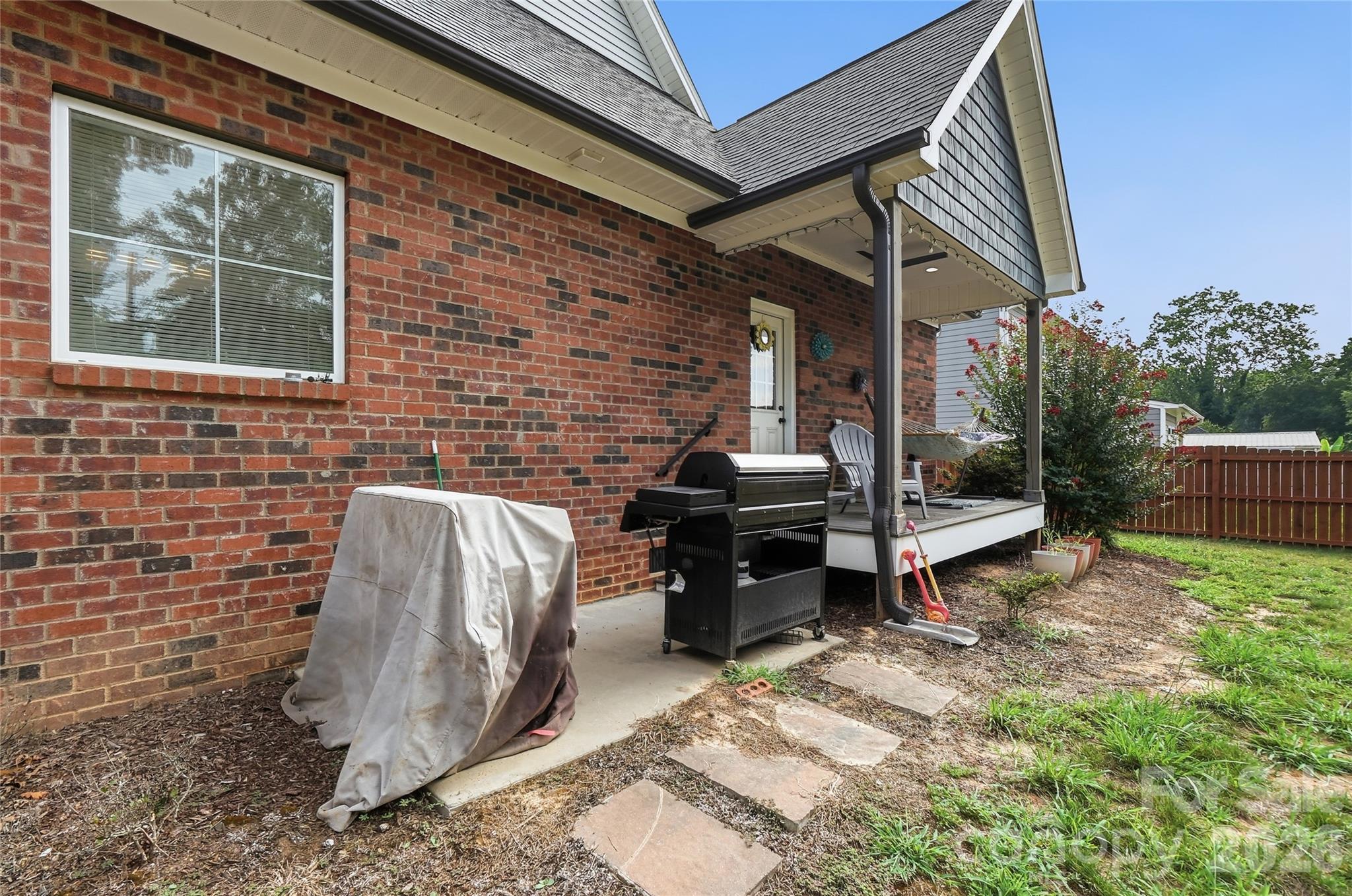 304 E Florida Avenue Property Photo 32