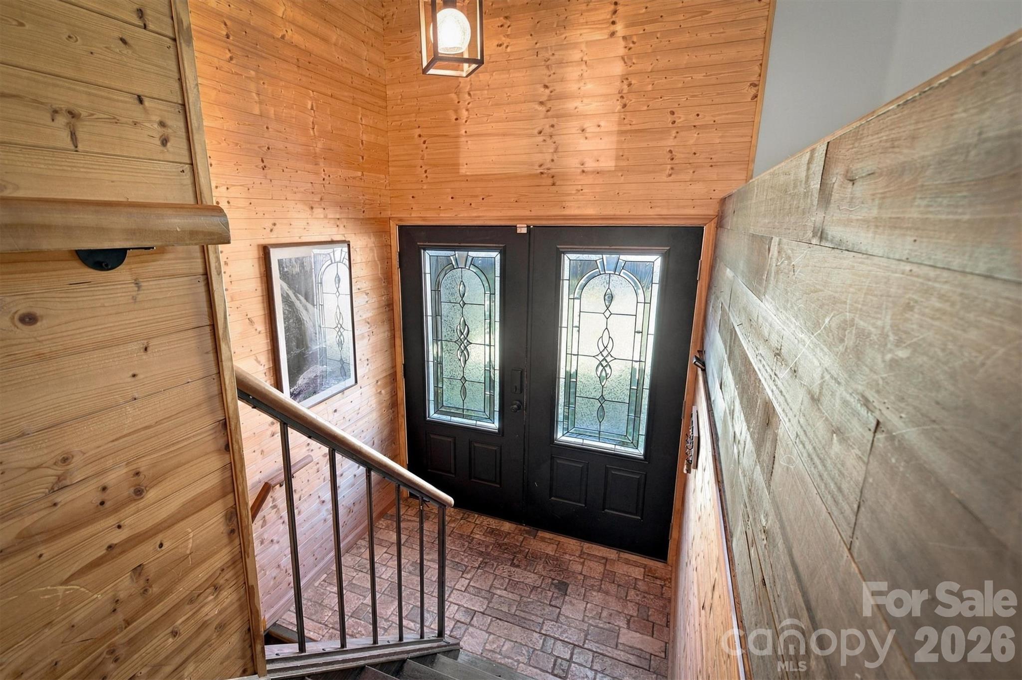 108 Inglewood Drive Property Photo 5