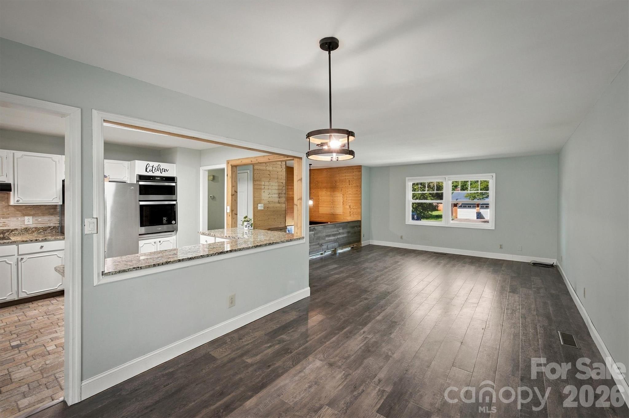 108 Inglewood Drive Property Photo 7