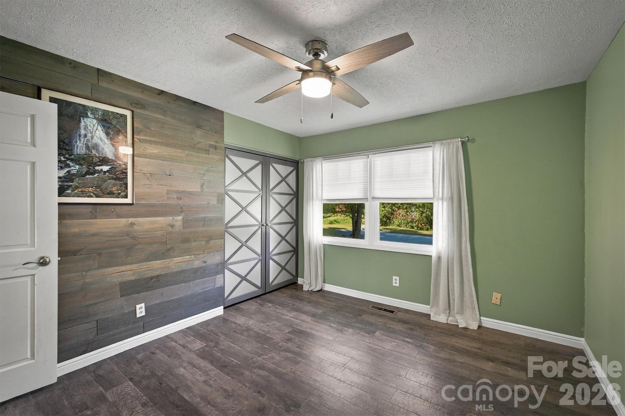 108 Inglewood Drive Property Photo 22