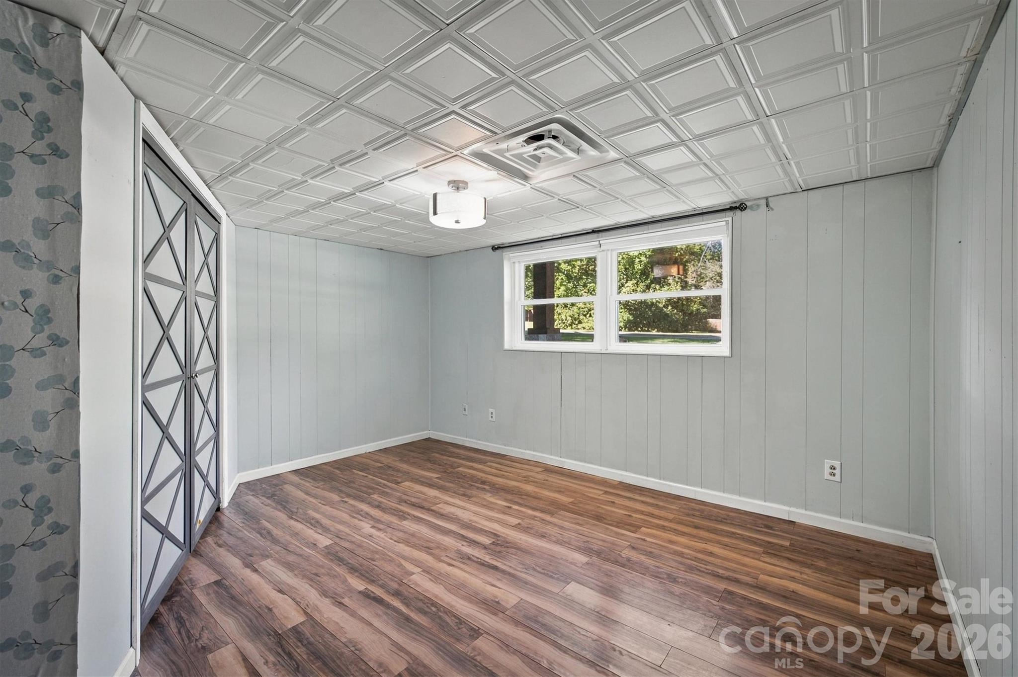 108 Inglewood Drive Property Photo 32