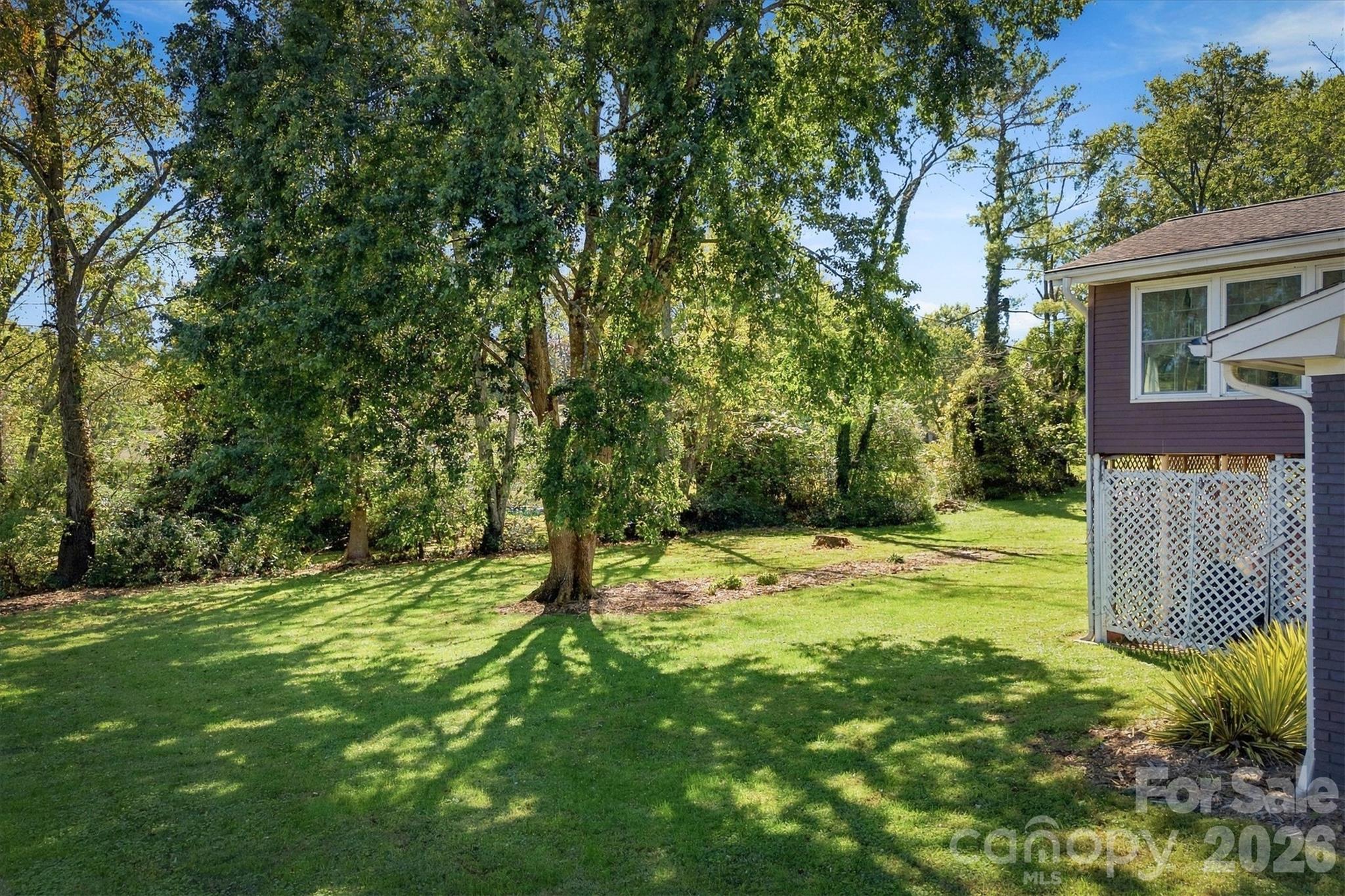 108 Inglewood Drive Property Photo 37