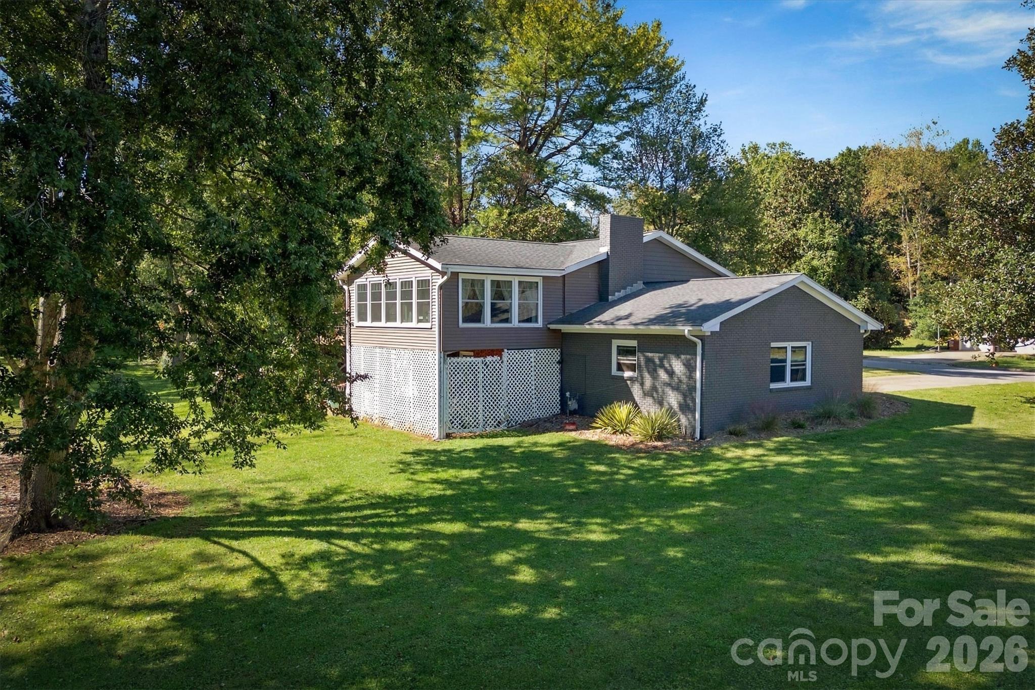 108 Inglewood Drive Property Photo 38