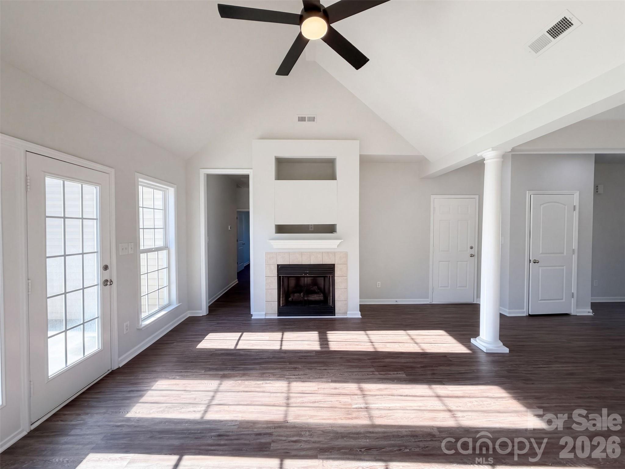 2090 Audubon Drive Property Photo 3