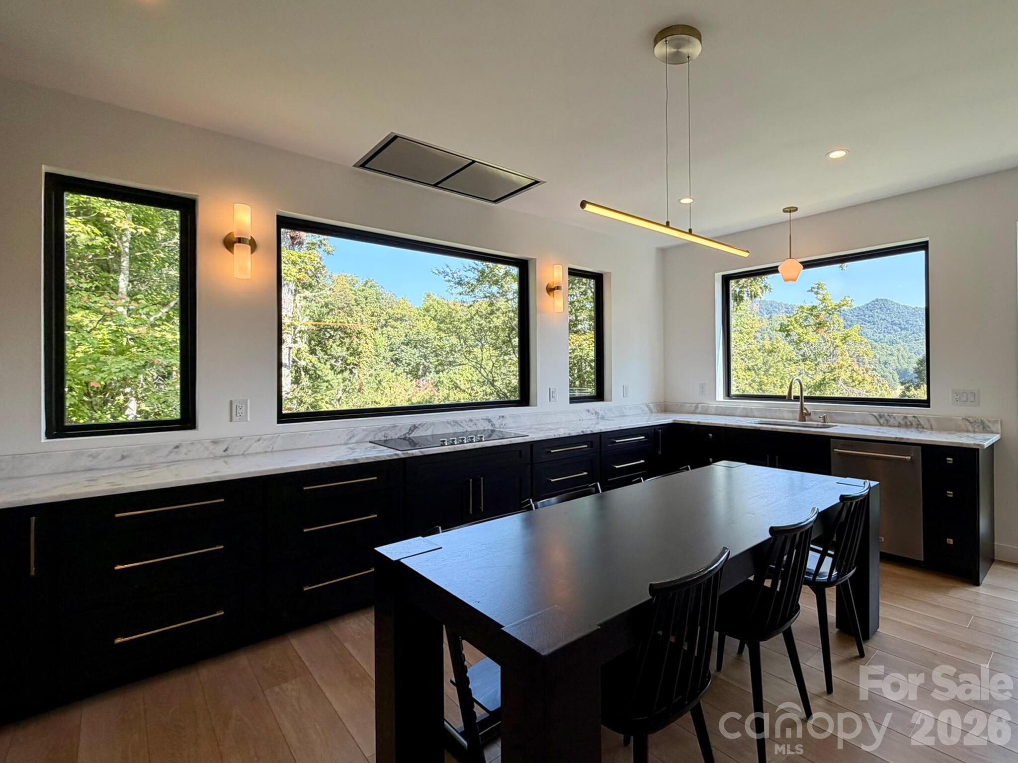 70 Knobby Lane Property Photo 3