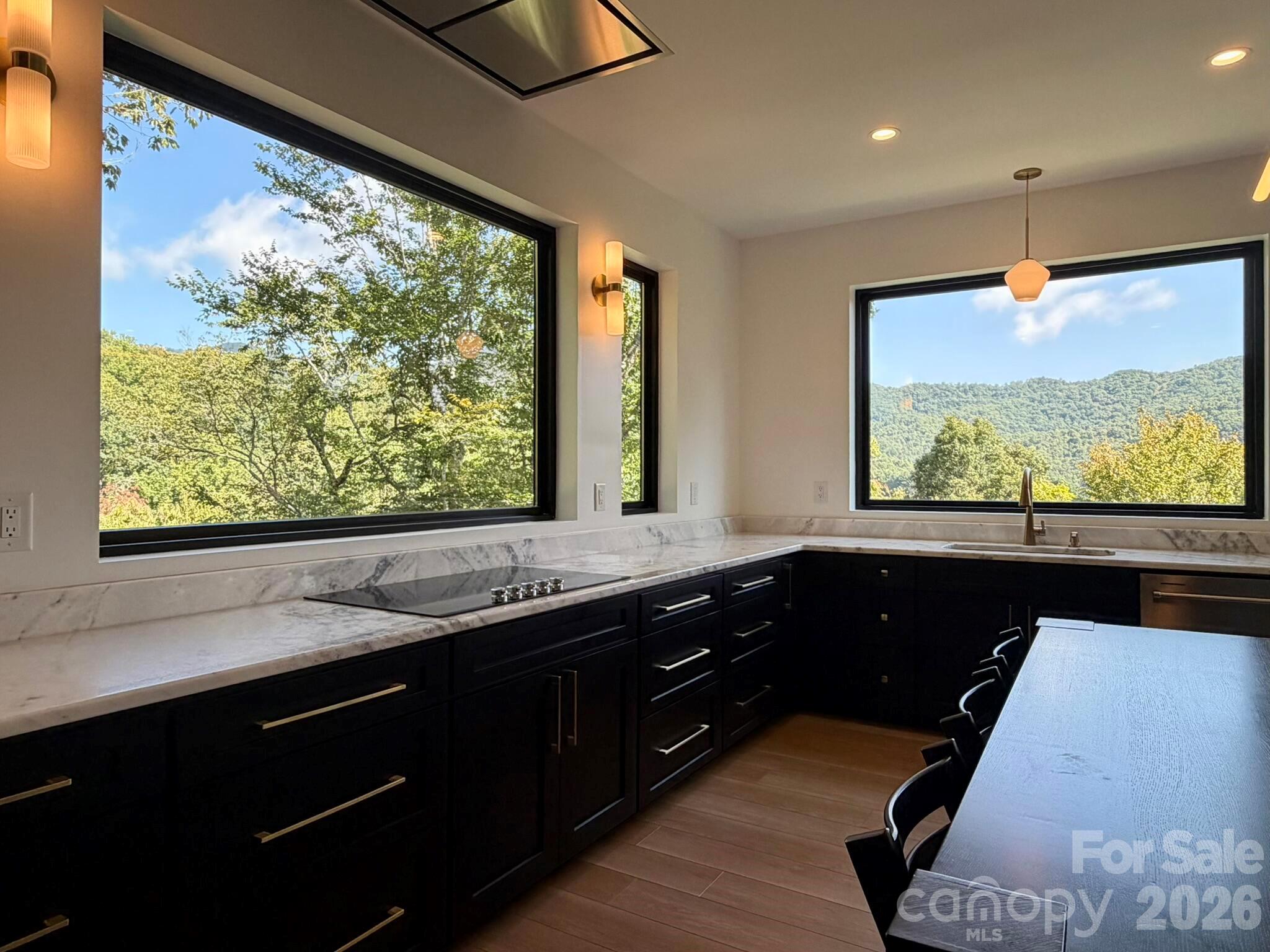 70 Knobby Lane Property Photo 4