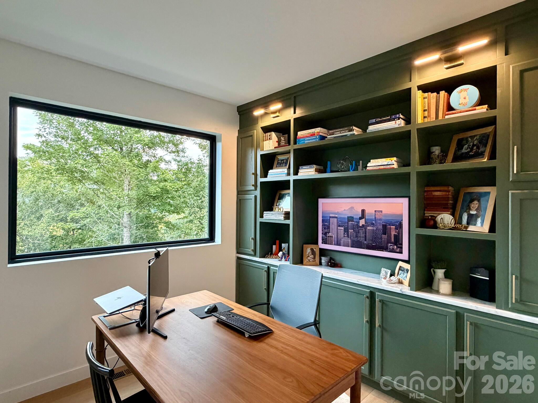 70 Knobby Lane Property Photo 10