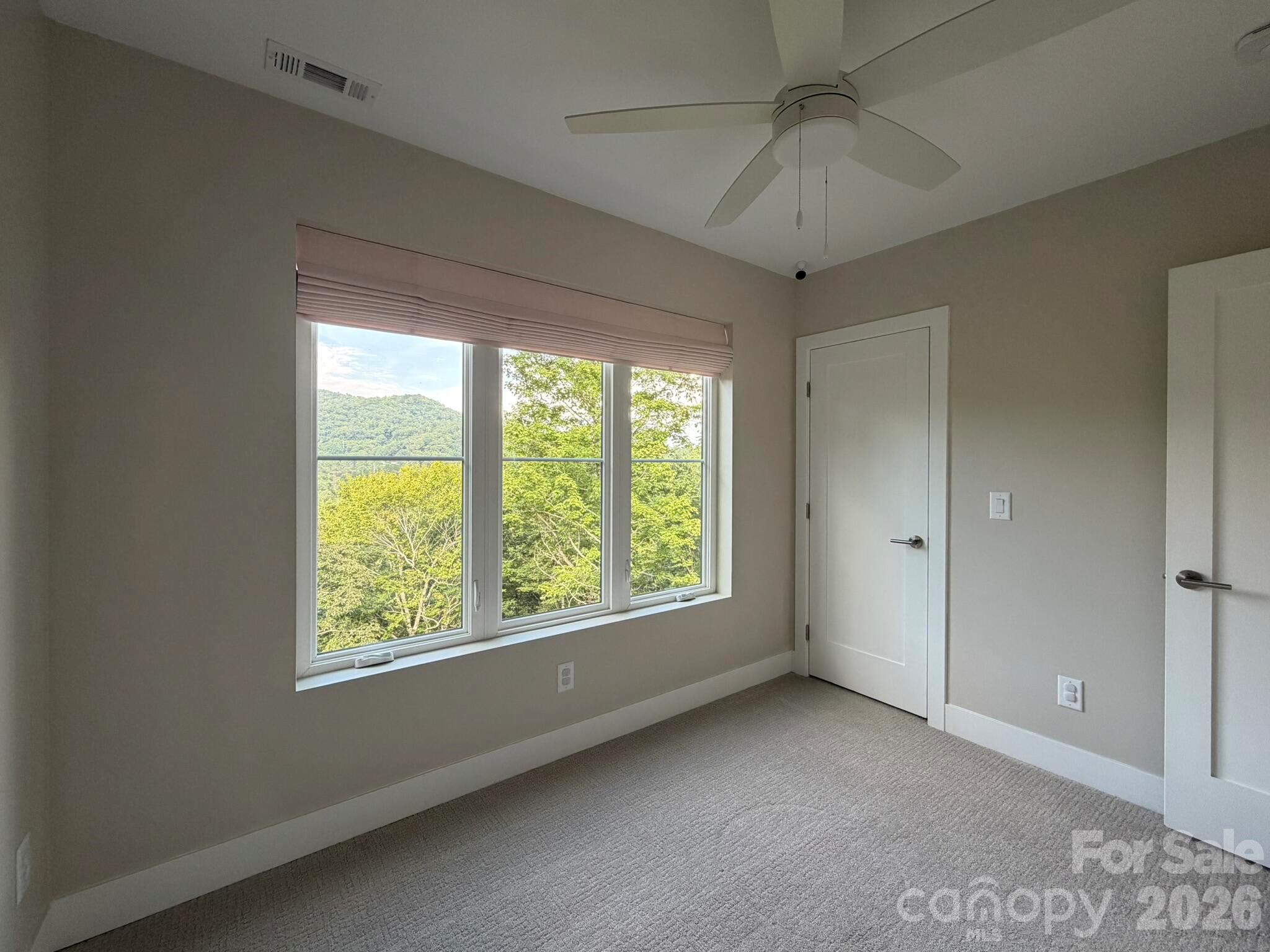 70 Knobby Lane Property Photo 28