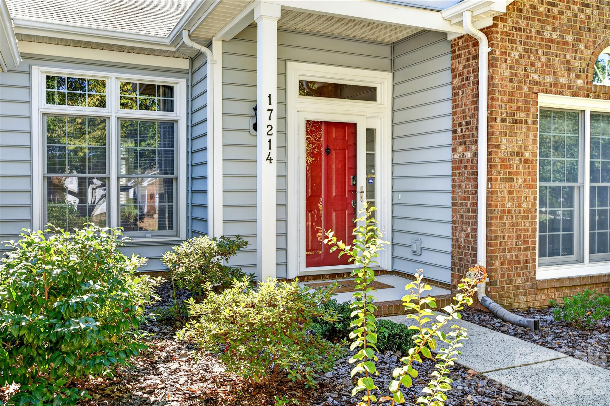 17214 Chardonnay Court Property Photo 3