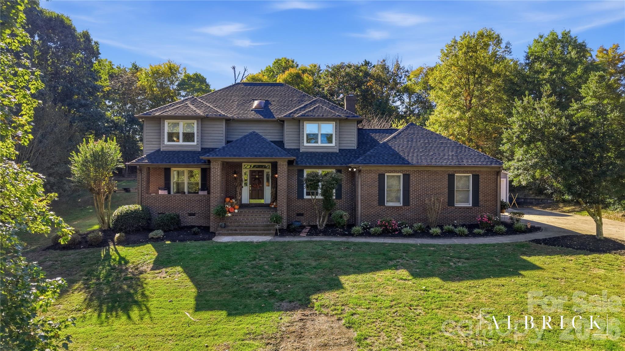 1419 Dennbriar Drive Property Photo 1