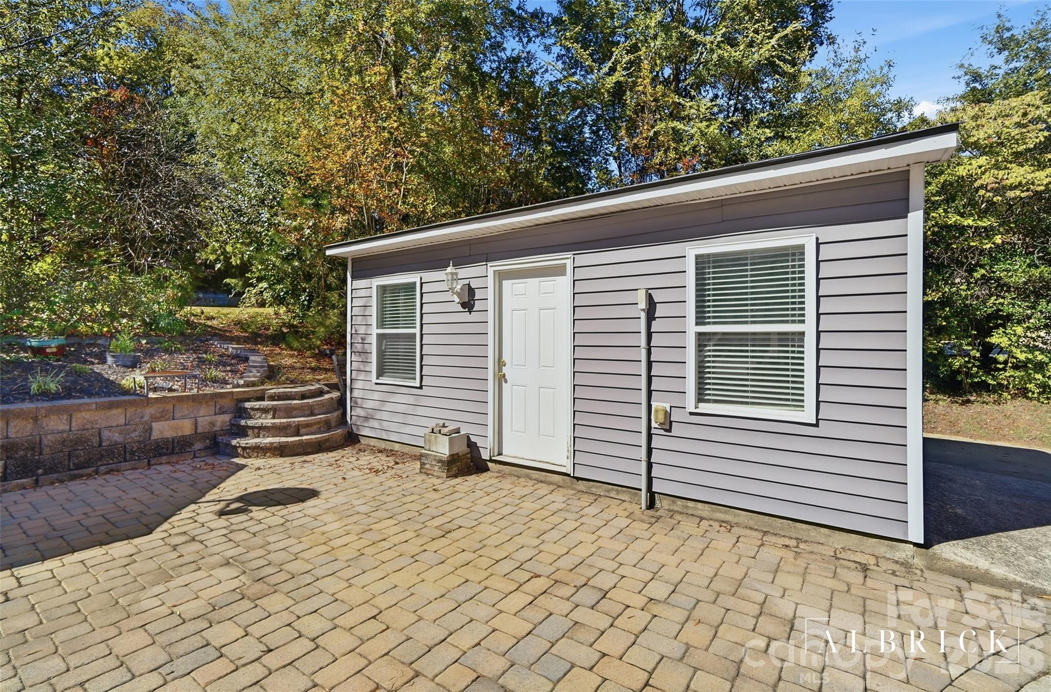 1419 Dennbriar Drive Property Photo 27