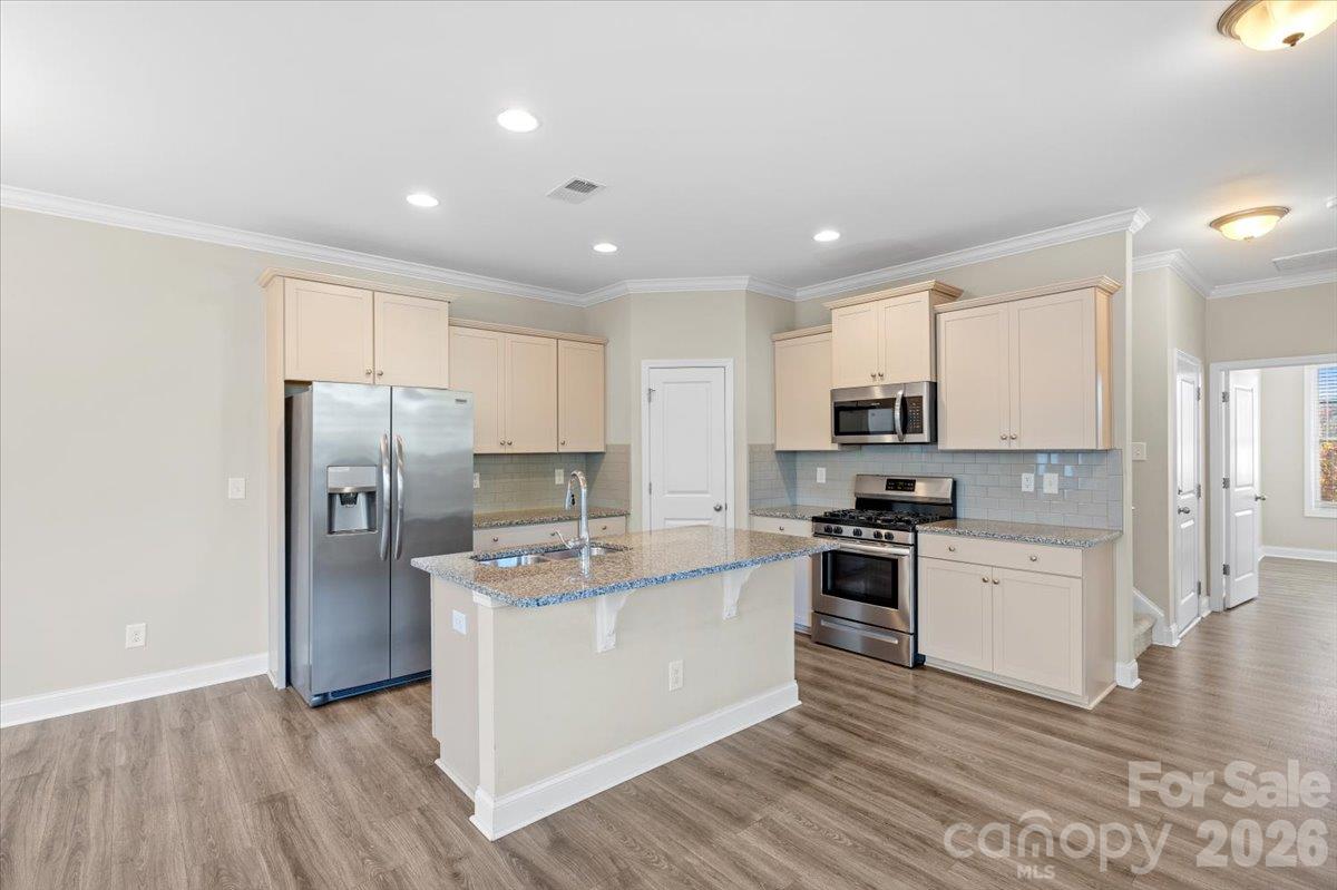 6556 Harris River Way Property Photo 3