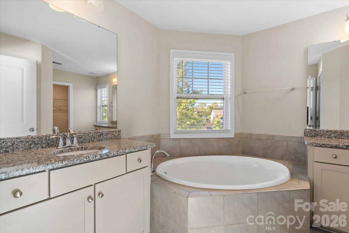 6556 Harris River Way Property Photo 19