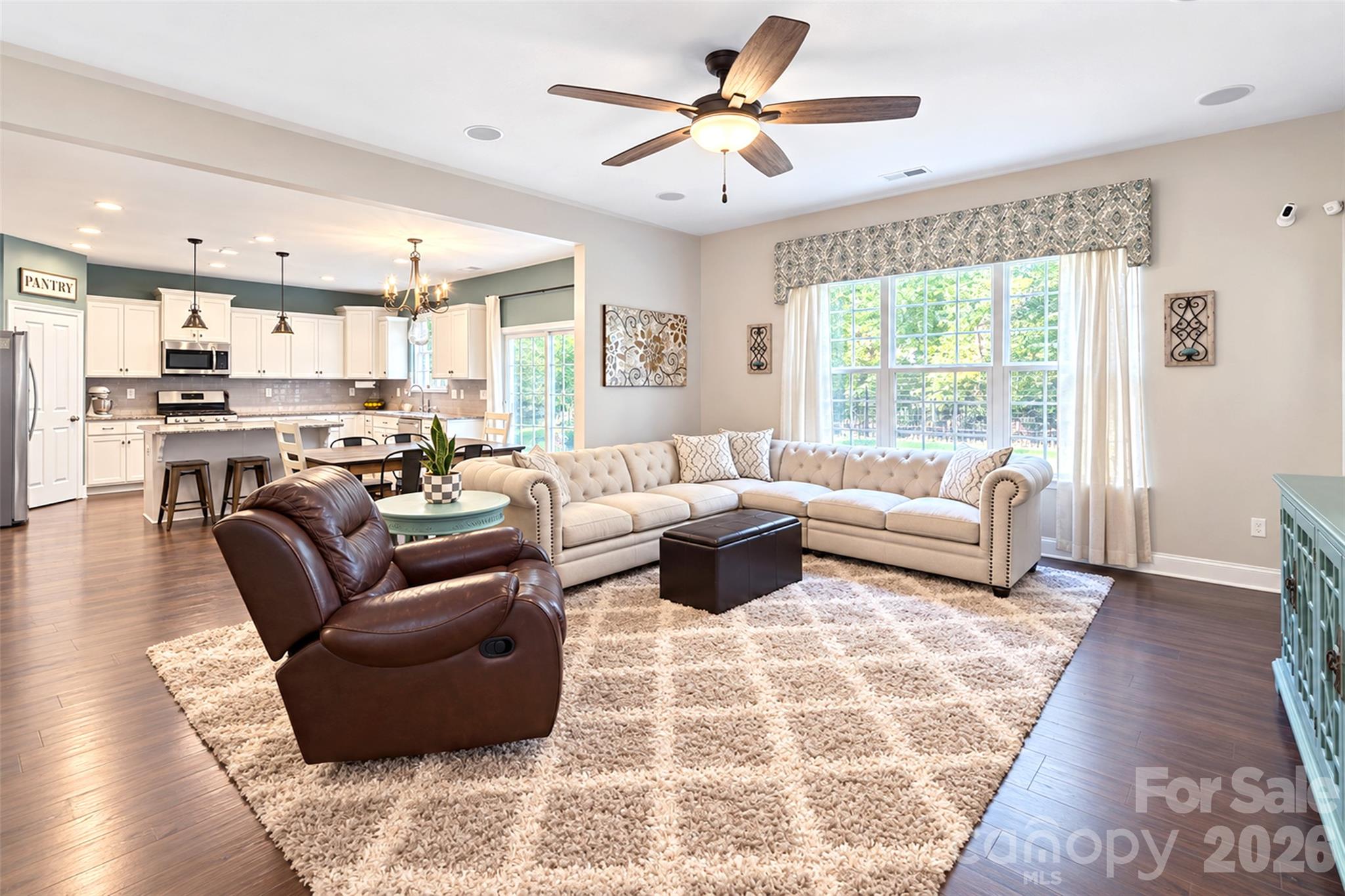 11406 Rising Star Court Property Photo 8