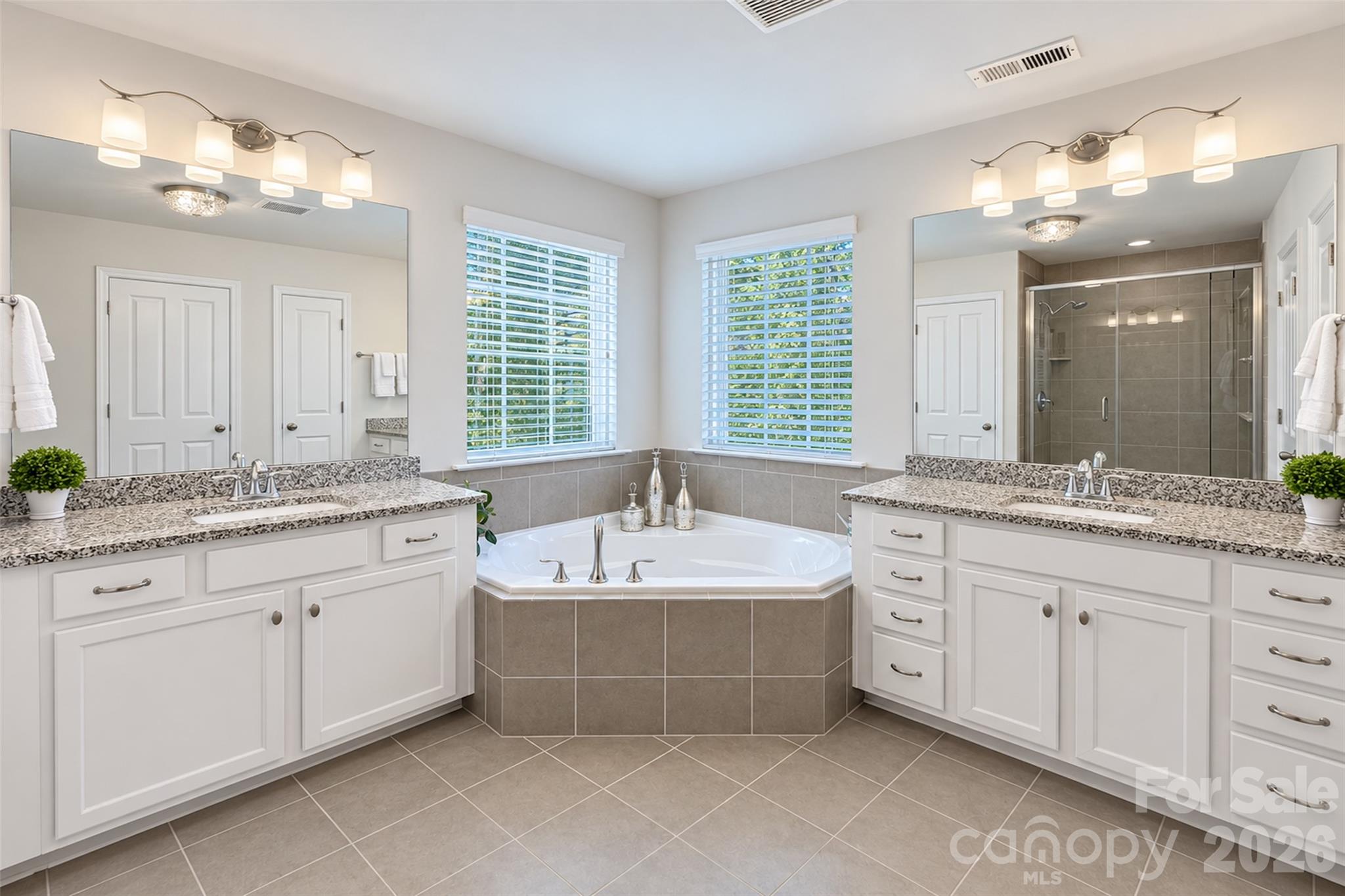 11406 Rising Star Court Property Photo 25