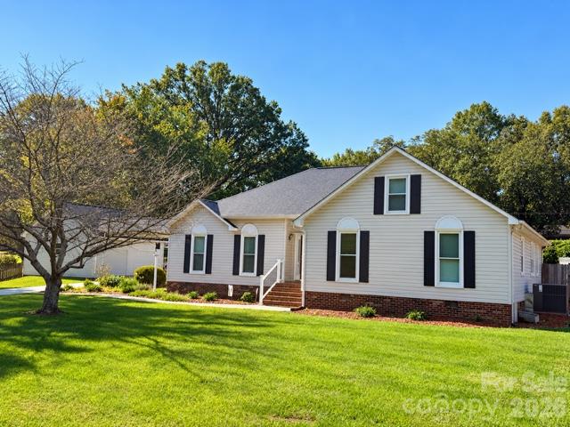 2403 Berkshire Drive Property Photo 1