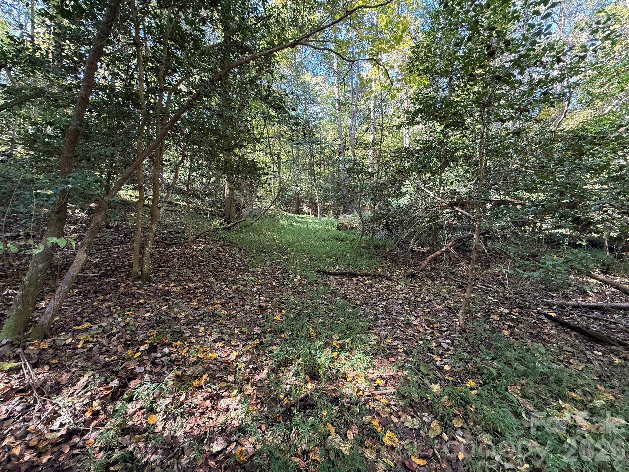 V/l Secluded Circle Property Photo 8