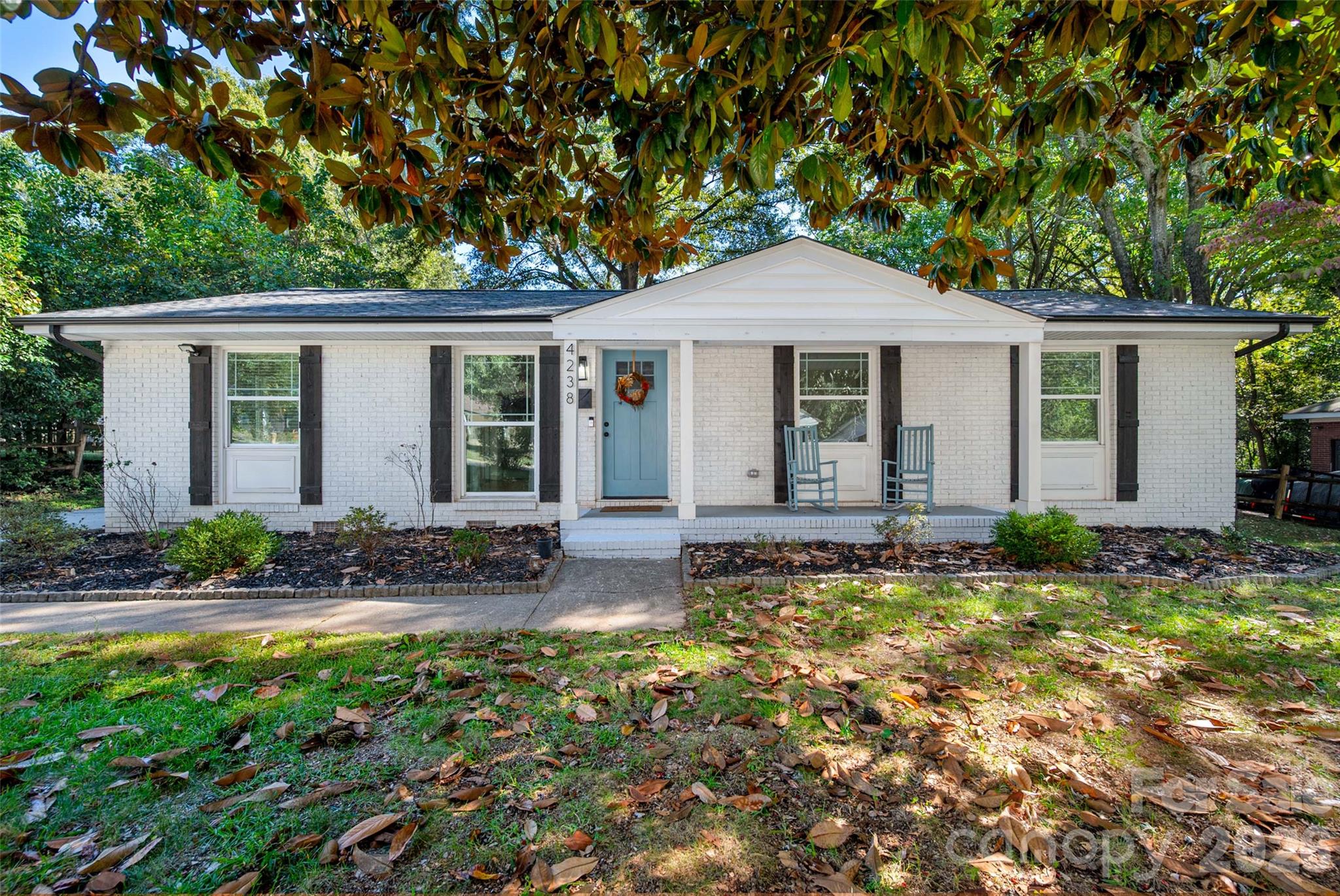 4238 Dowling Drive Property Photo 1