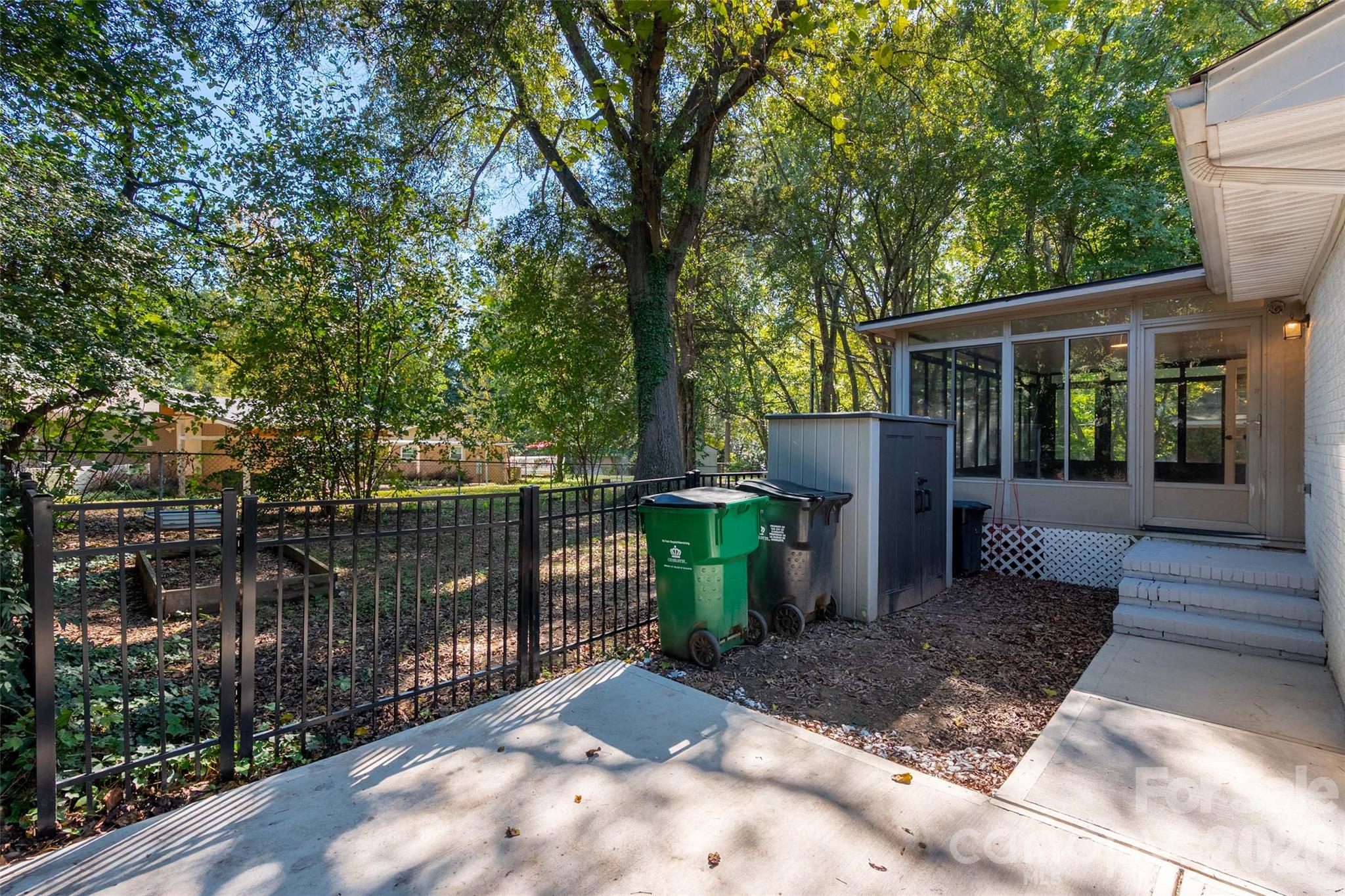 4238 Dowling Drive Property Photo 21
