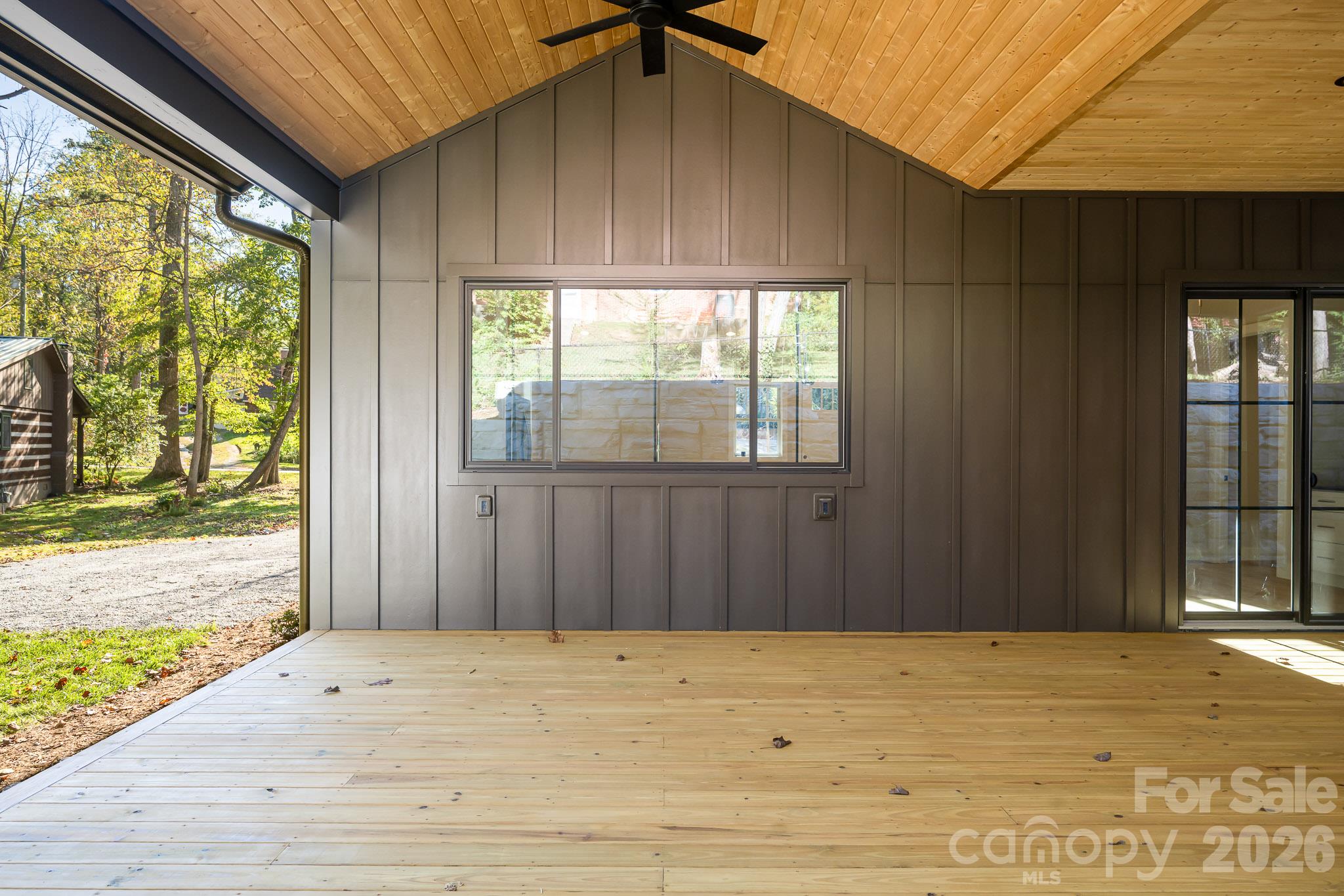 140 Walnut Street Property Photo 5