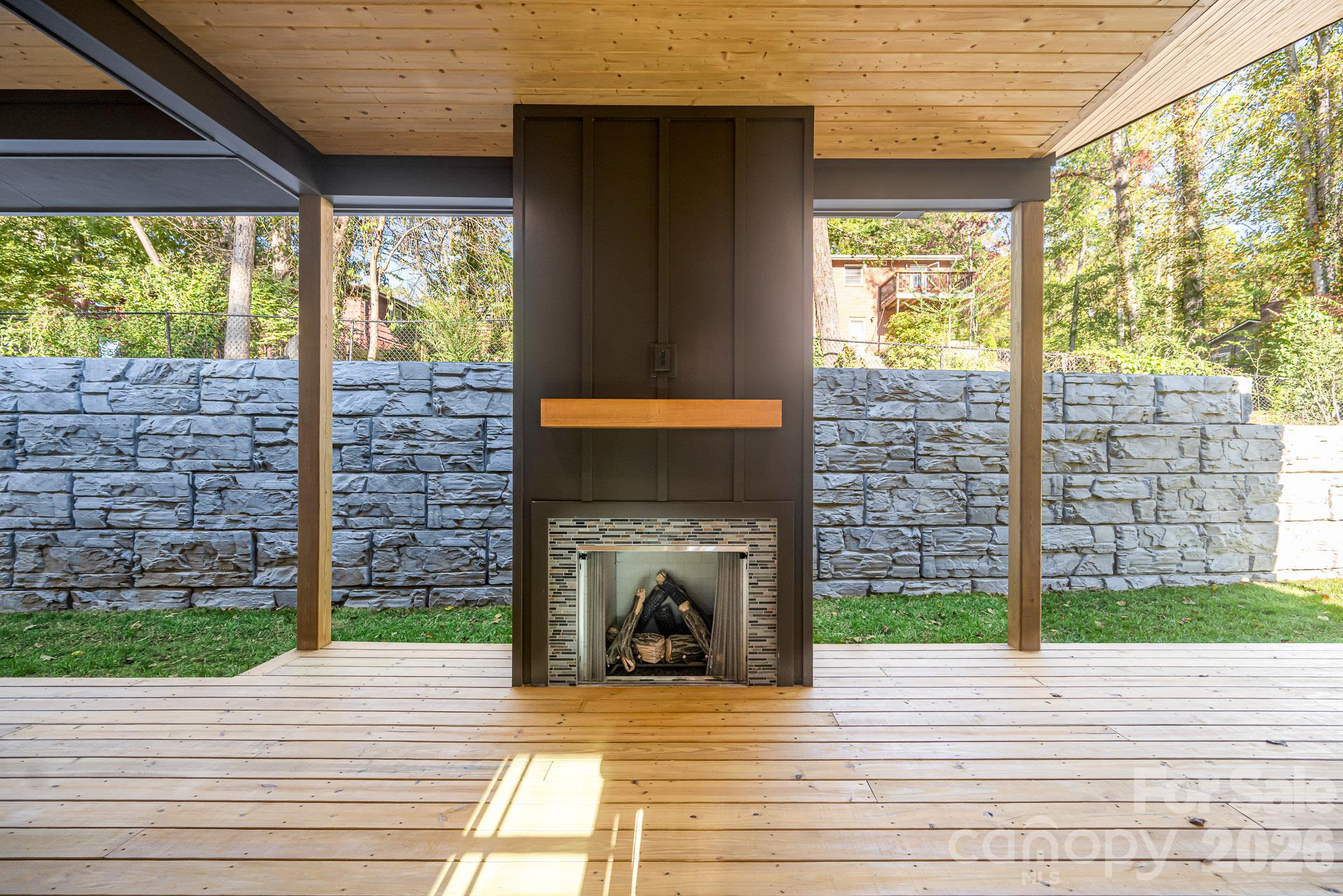 140 Walnut Street Property Photo 10