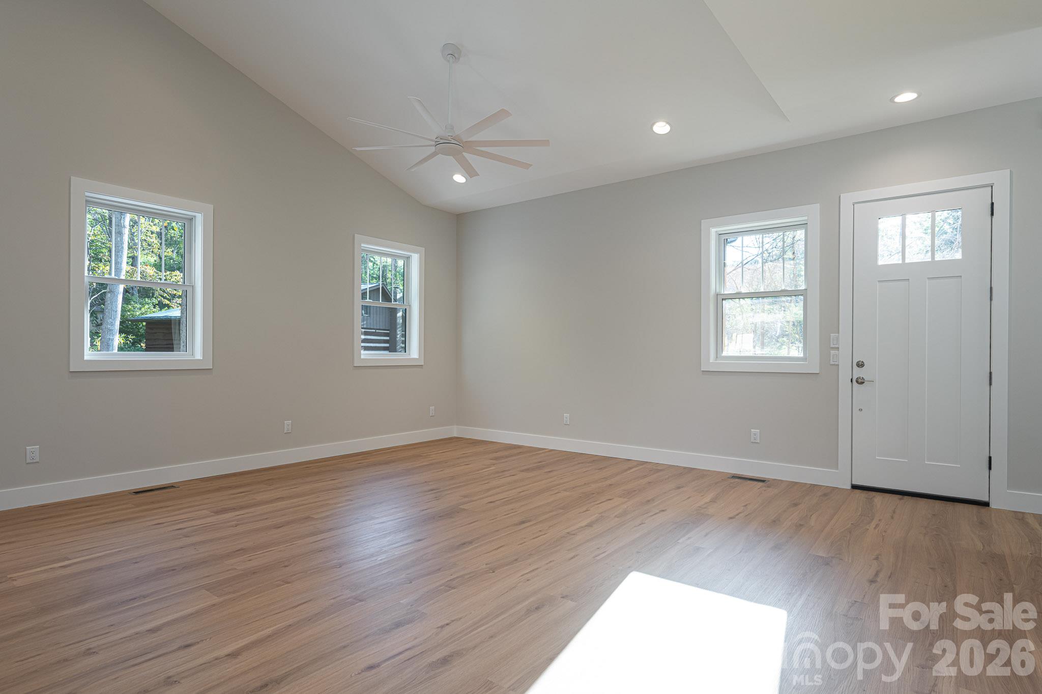 140 Walnut Street Property Photo 15
