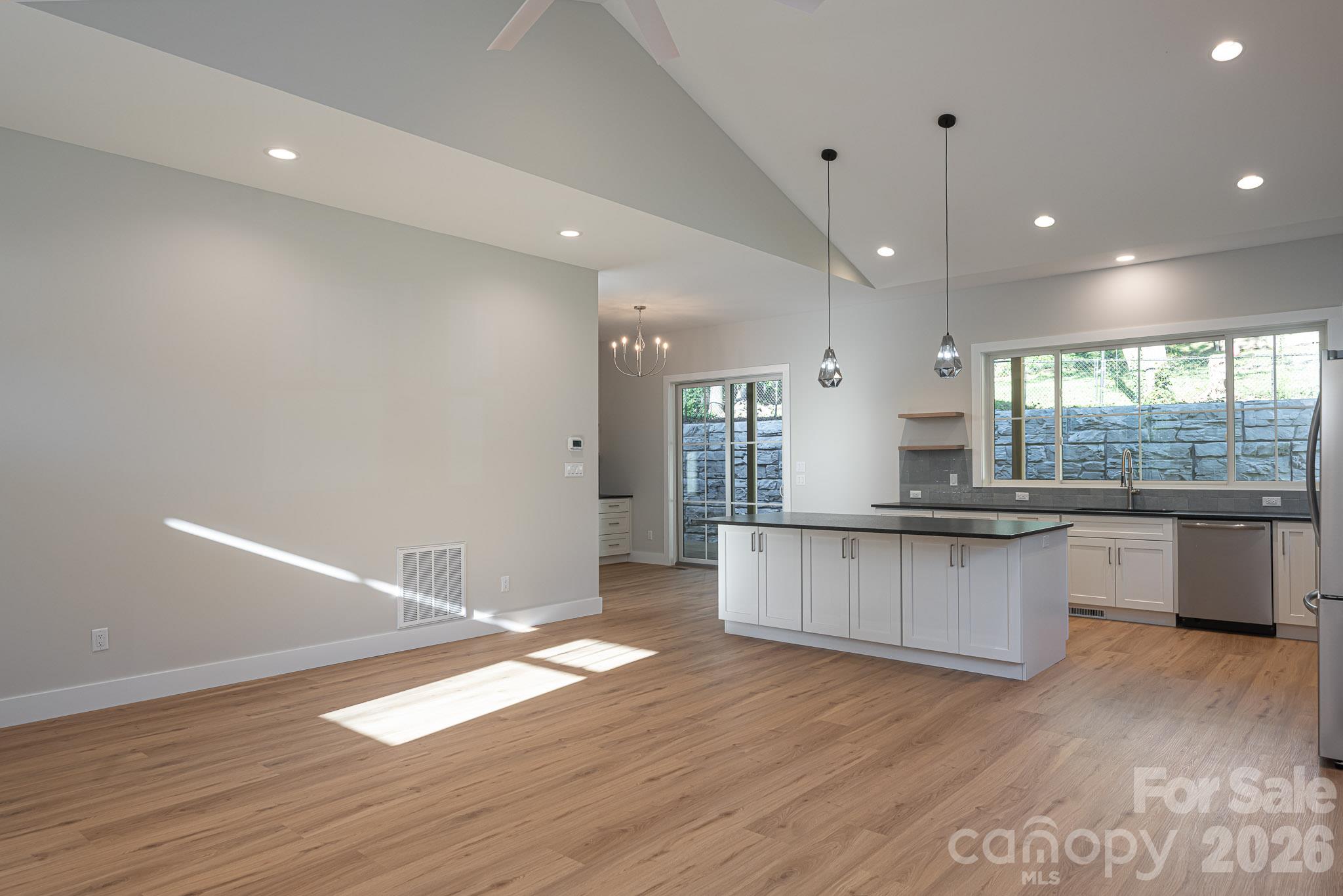 140 Walnut Street Property Photo 17