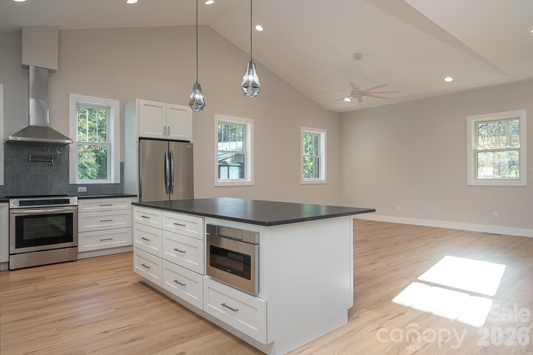 140 Walnut Street Property Photo 22