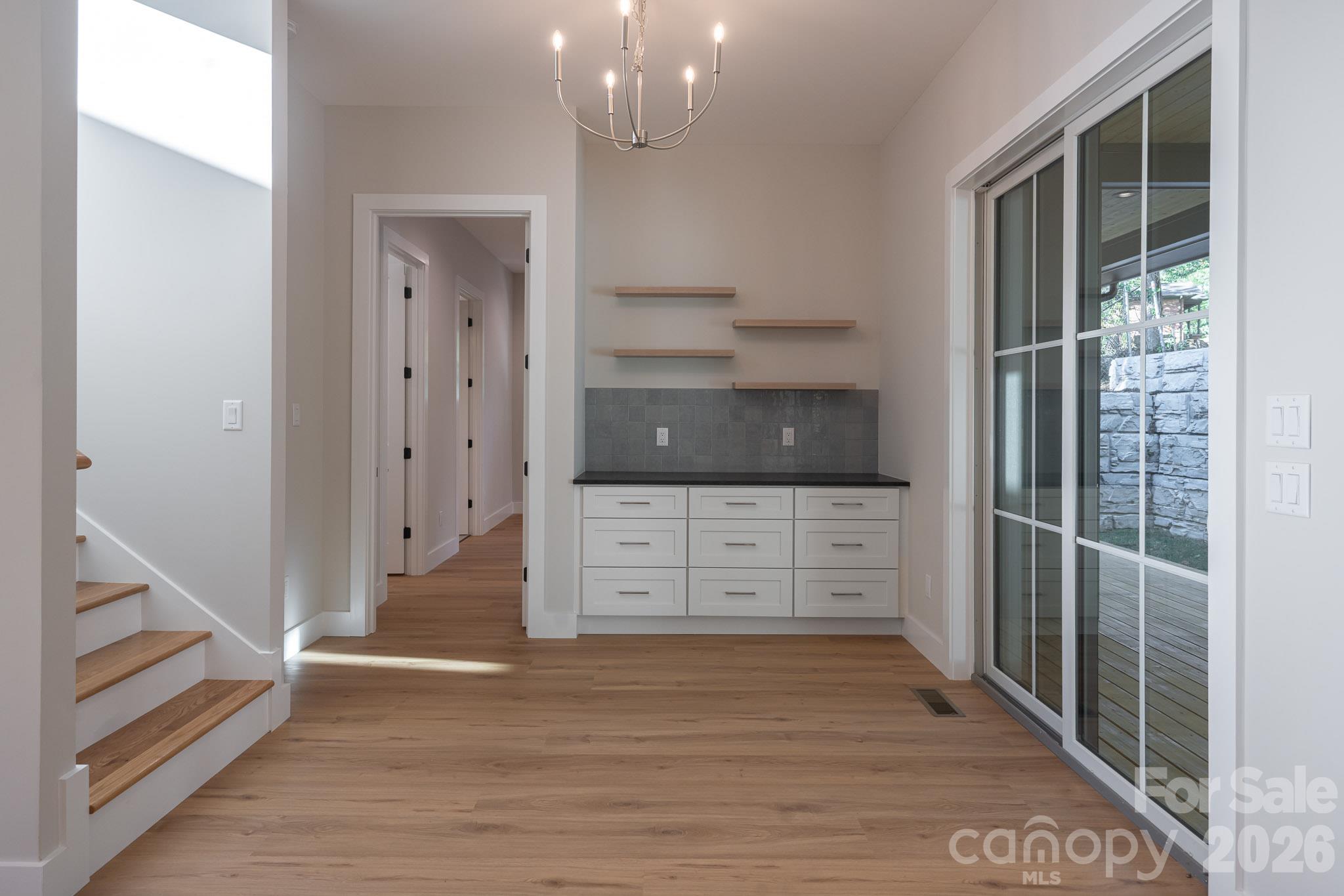 140 Walnut Street Property Photo 23