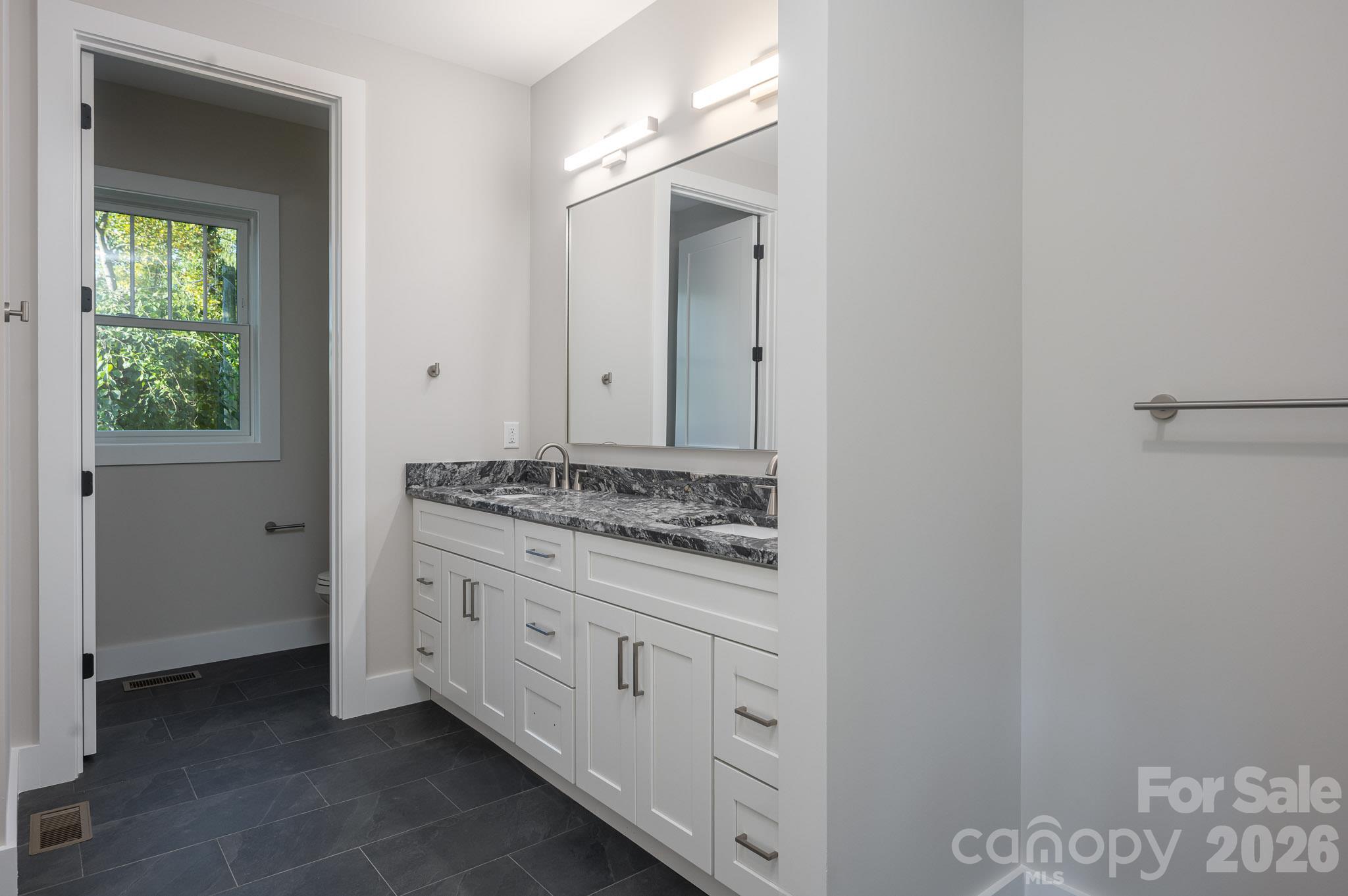 140 Walnut Street Property Photo 34