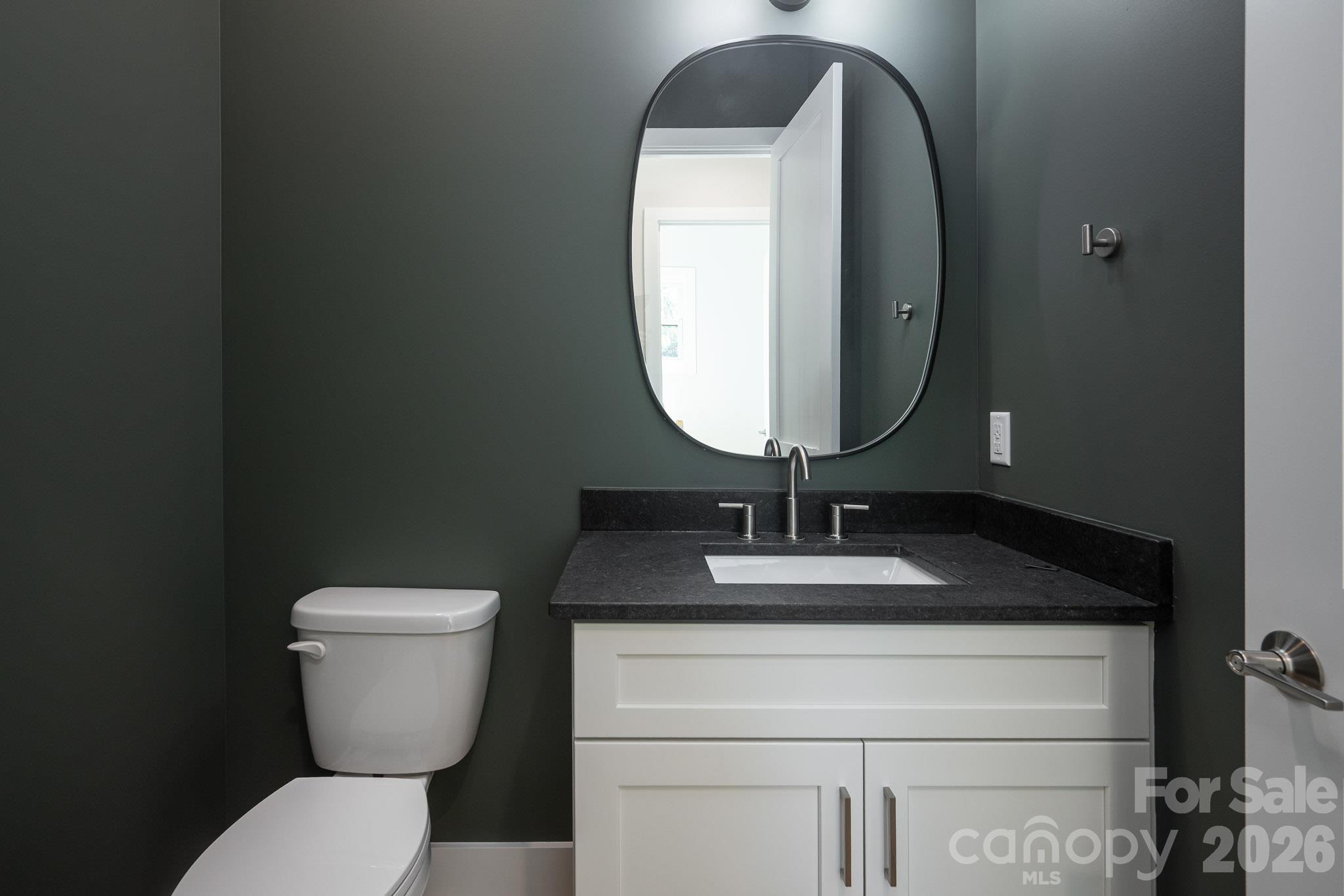 140 Walnut Street Property Photo 40
