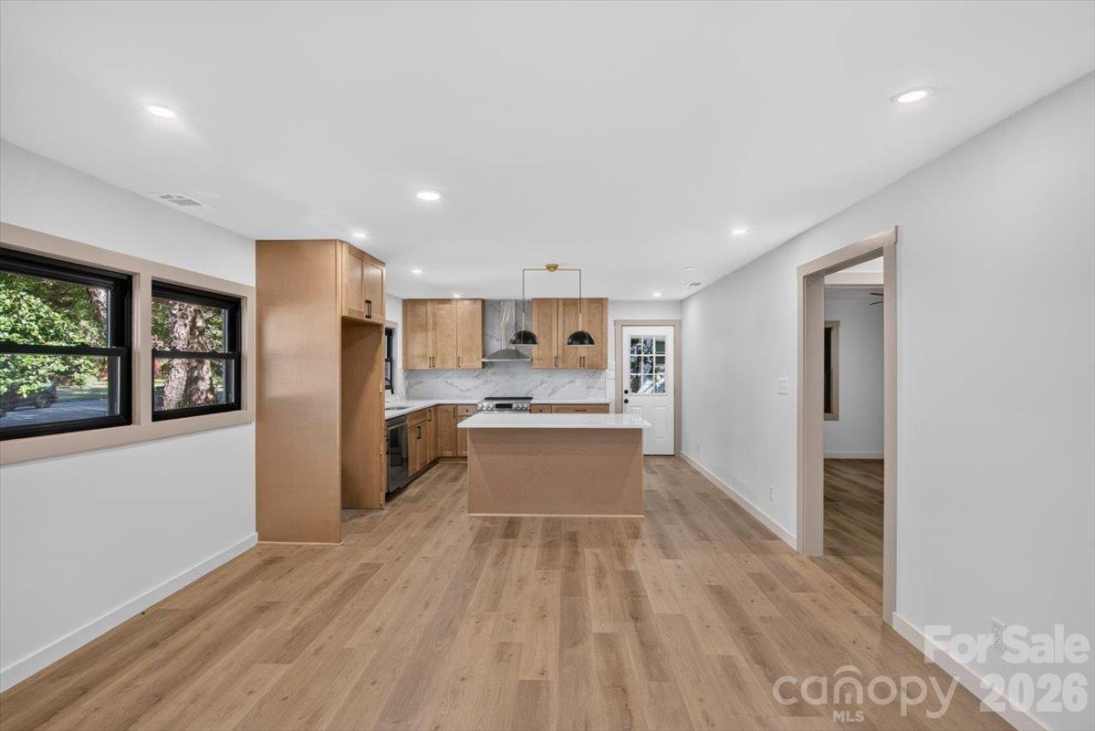 3921 Havenwood Road Property Photo 9