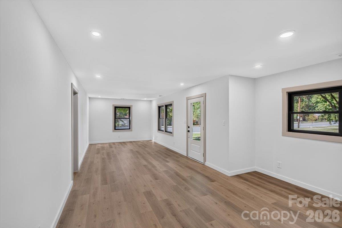 3921 Havenwood Road Property Photo 11