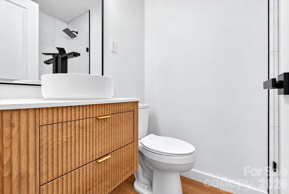 3921 Havenwood Road Property Photo 12