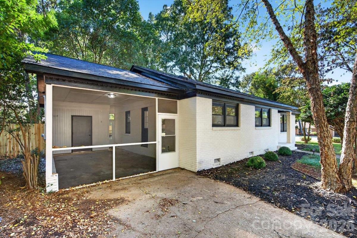 3921 Havenwood Road Property Photo 20