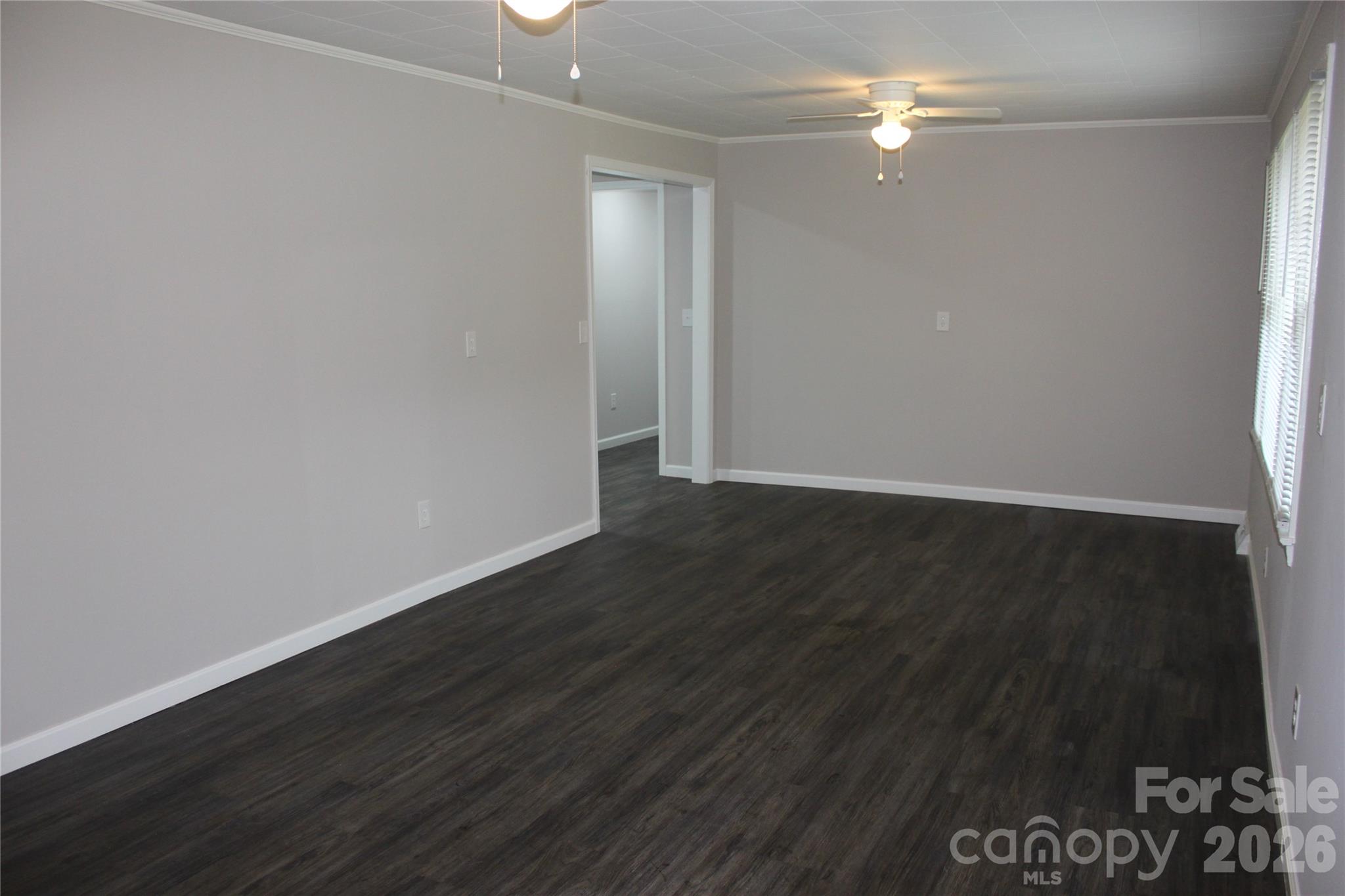 194 Crescent Drive Property Photo 9