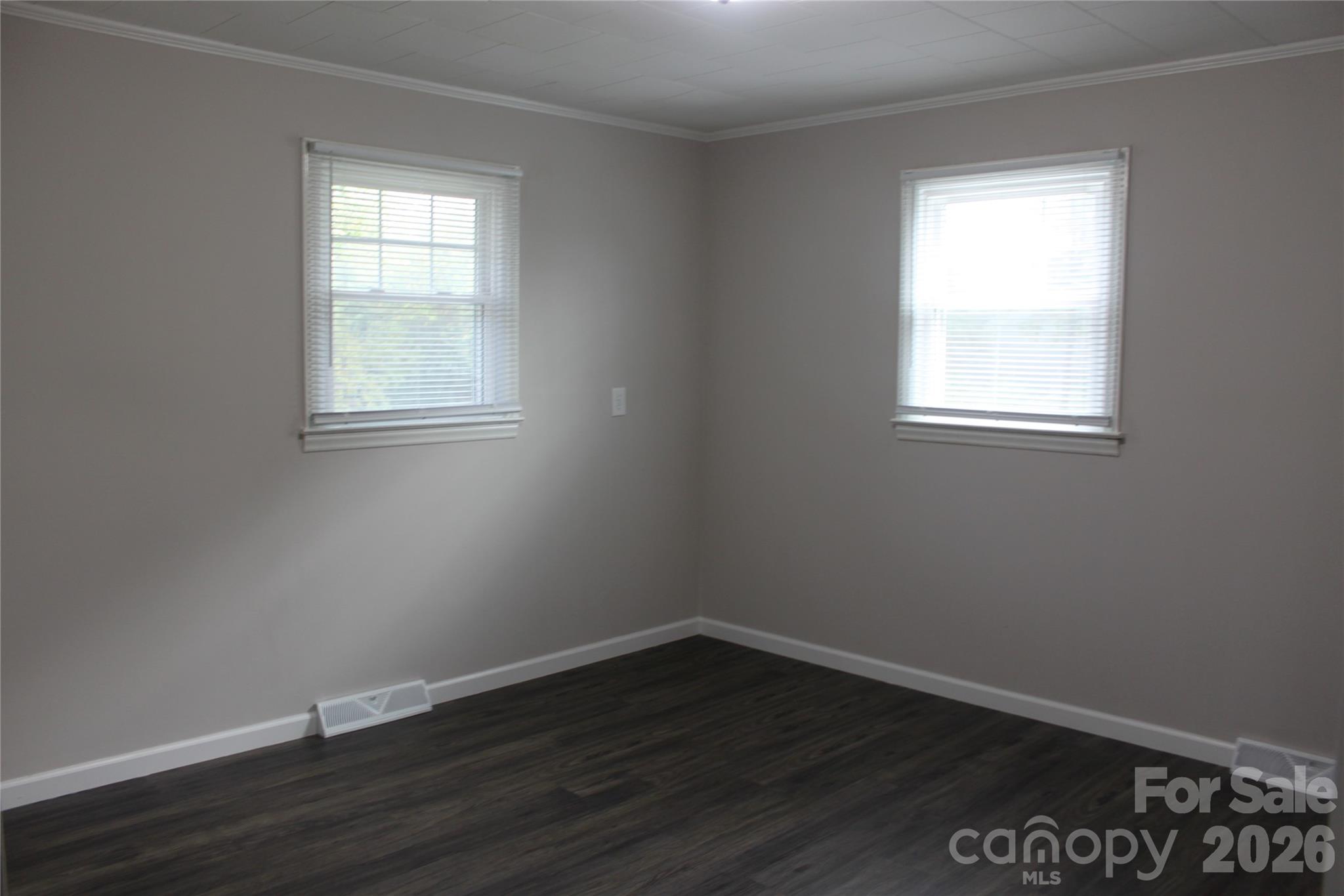 194 Crescent Drive Property Photo 27