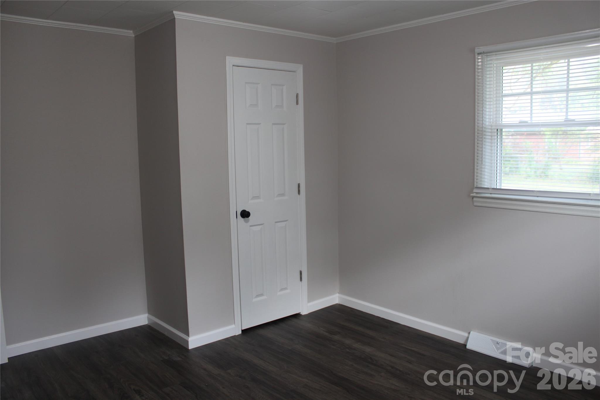 194 Crescent Drive Property Photo 28