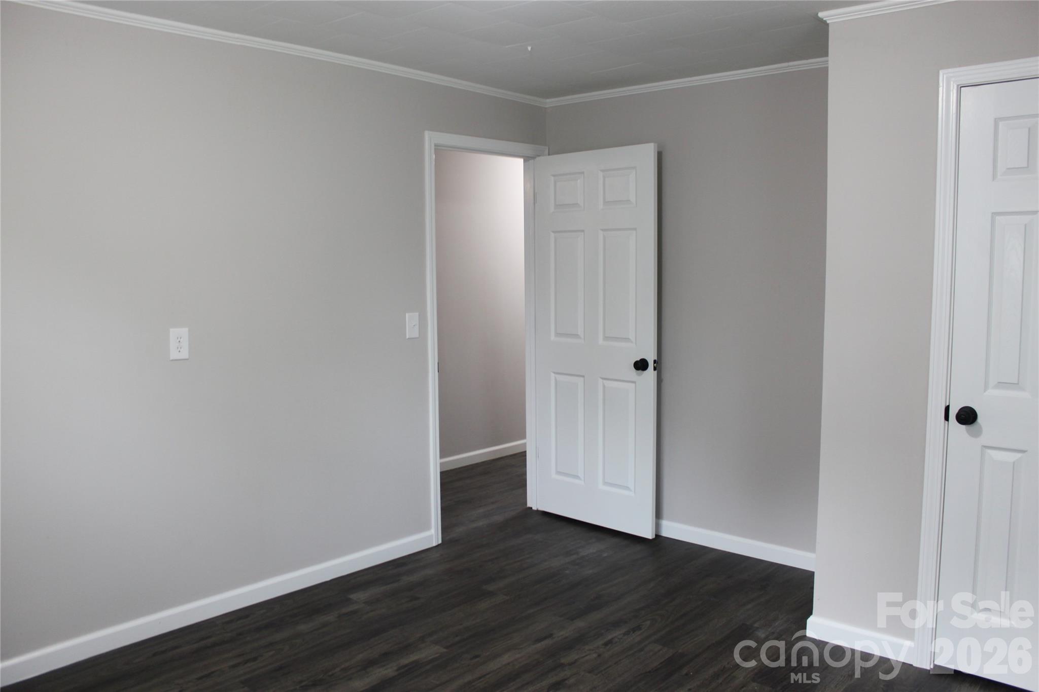 194 Crescent Drive Property Photo 29