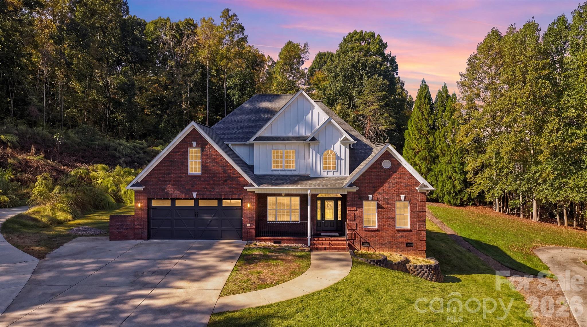 1216 Fox Chase Drive Property Photo 1