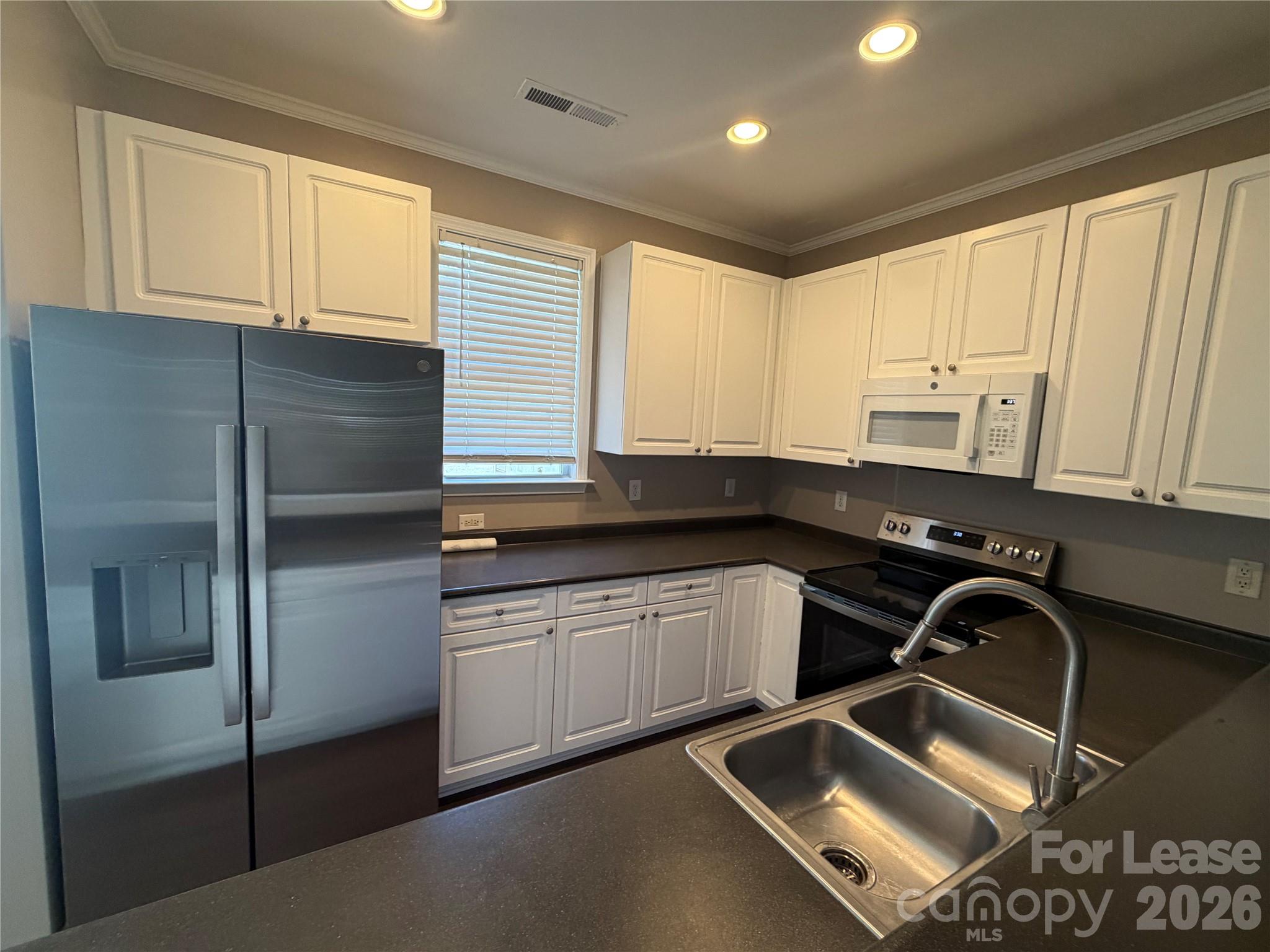11025 Dundarrach Lane Property Photo 2