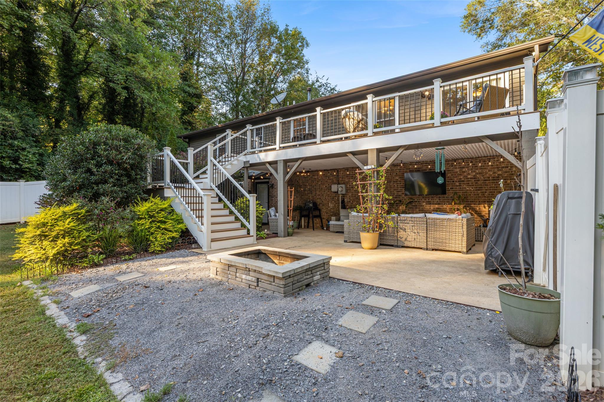 1118 Ford Drive Property Photo 33