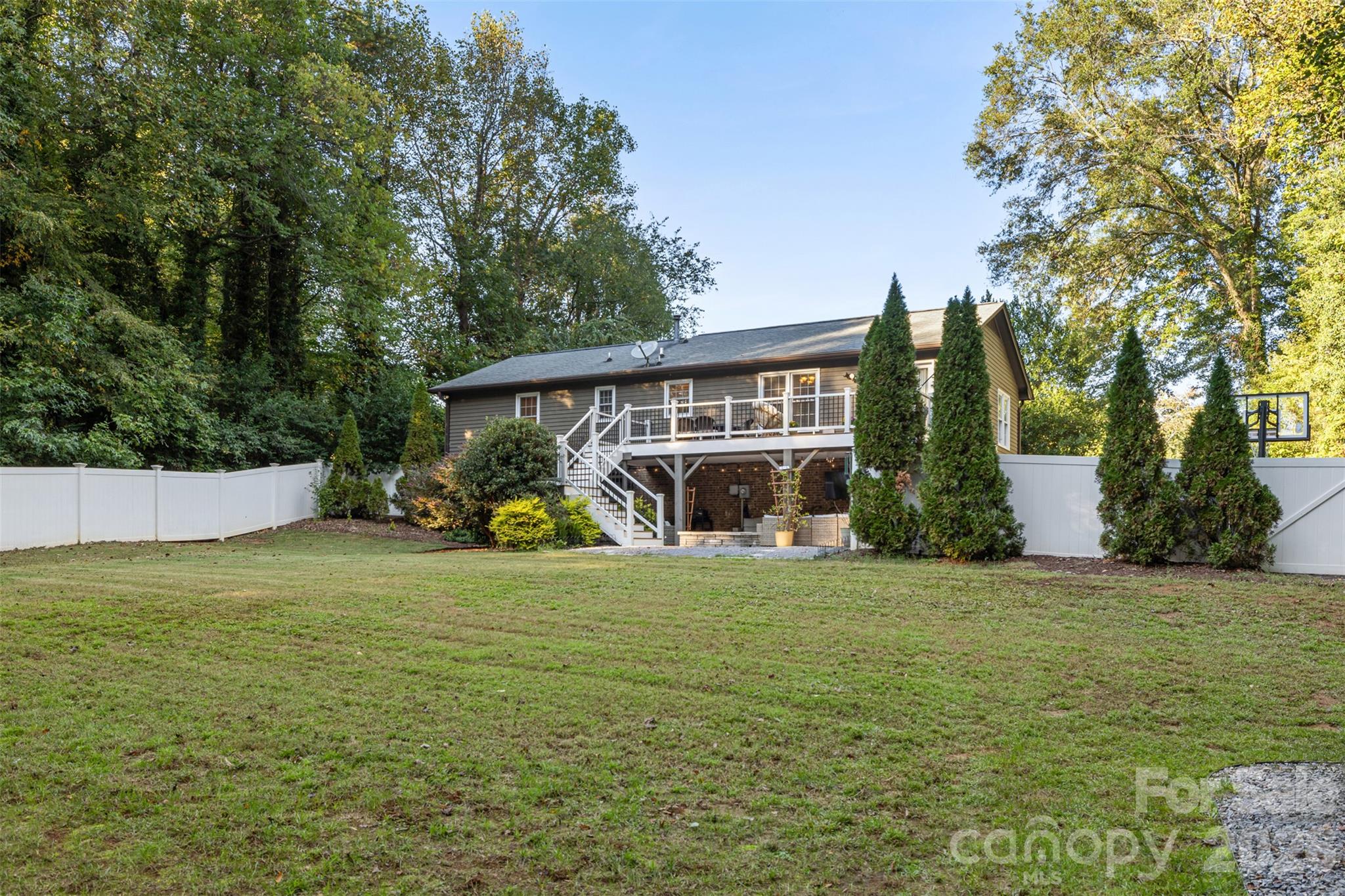 1118 Ford Drive Property Photo 34