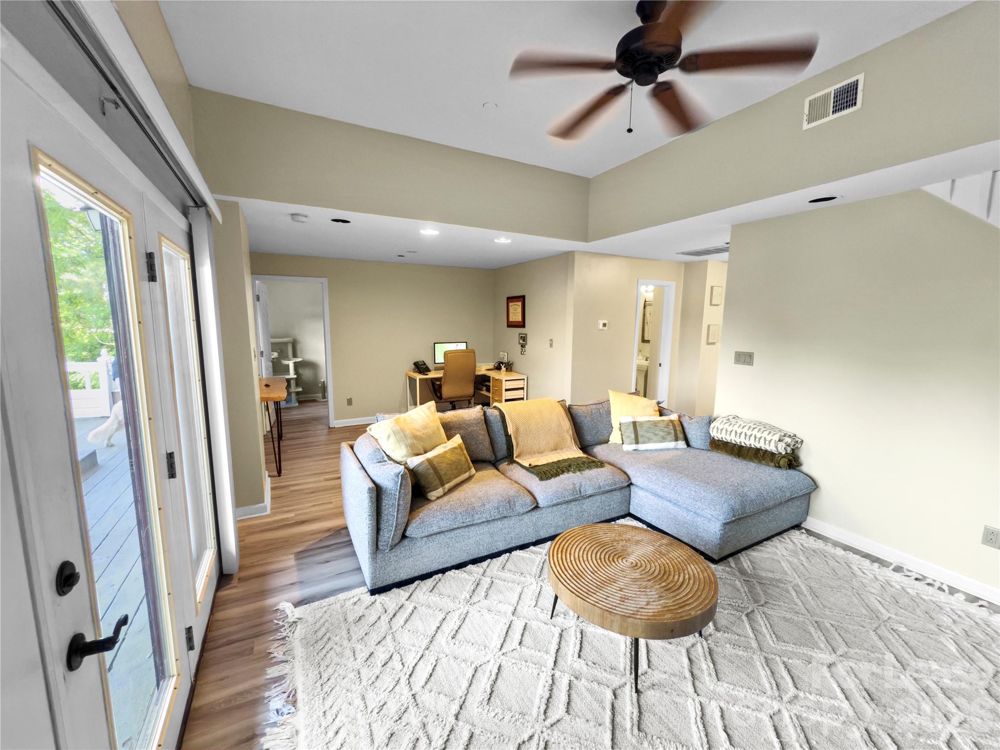 9808 Emerald Point Drive 4 Property Photo 28