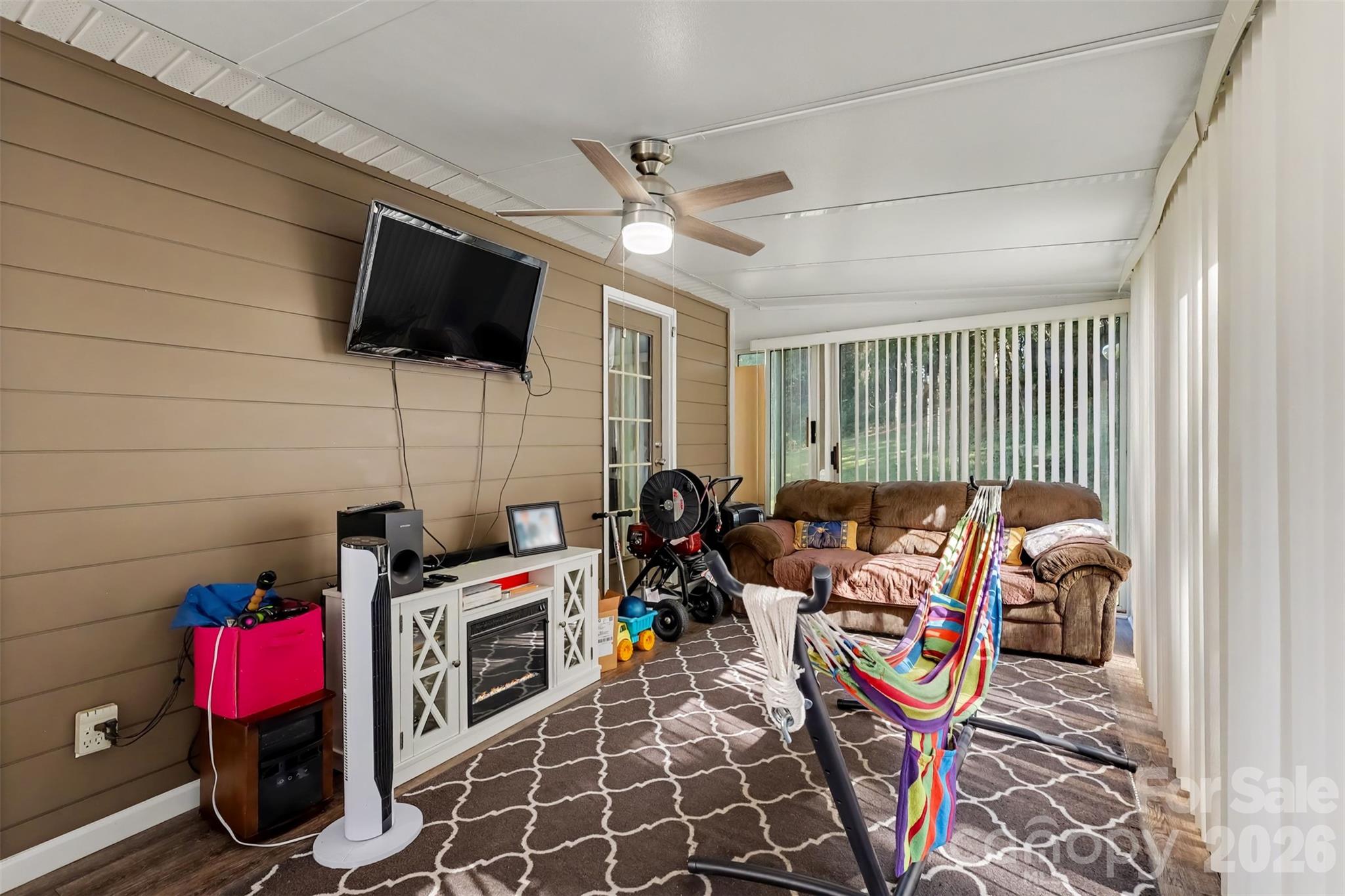 6950 Silver Garden Lane Property Photo 18