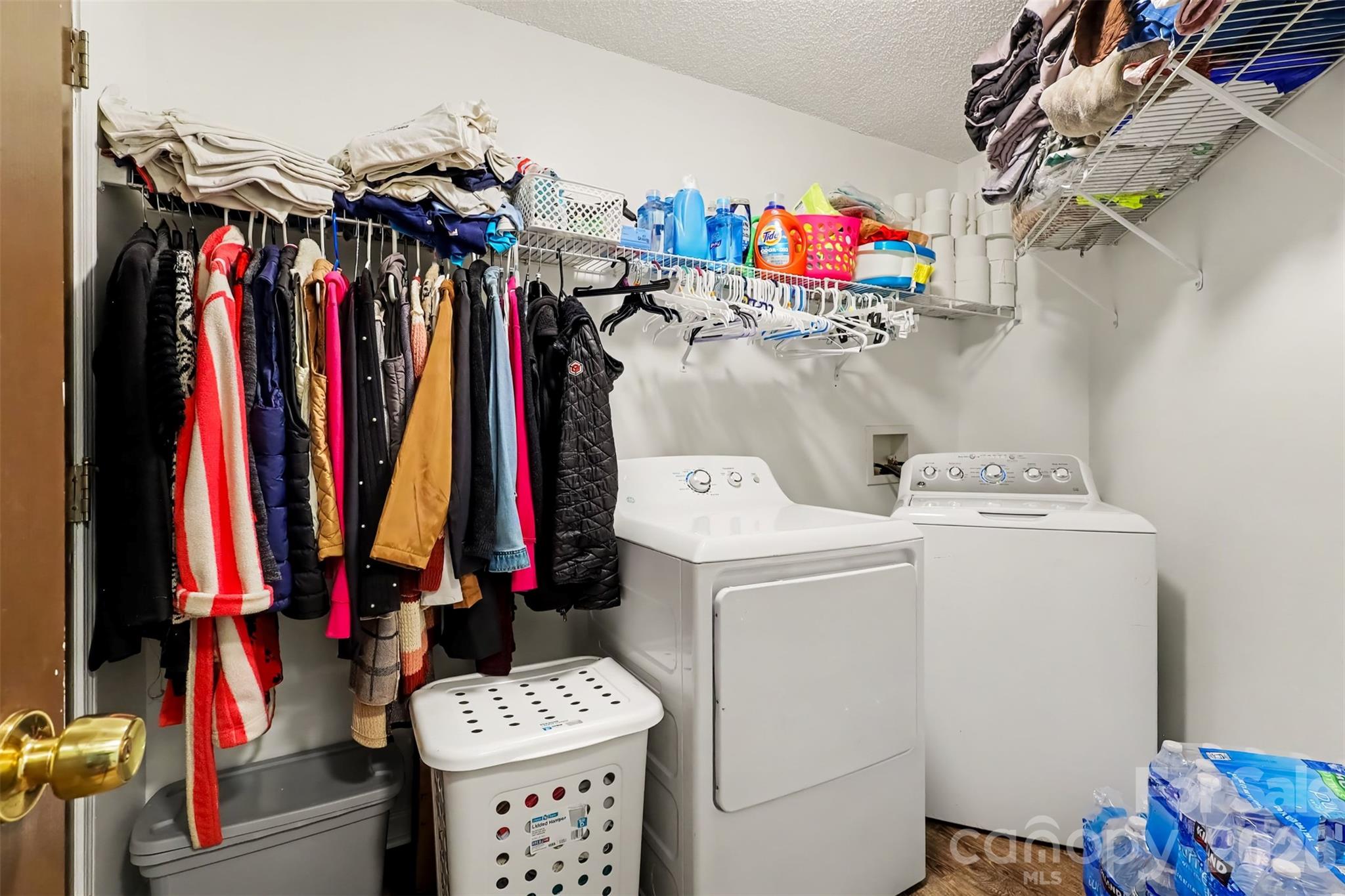 6950 Silver Garden Lane Property Photo 28