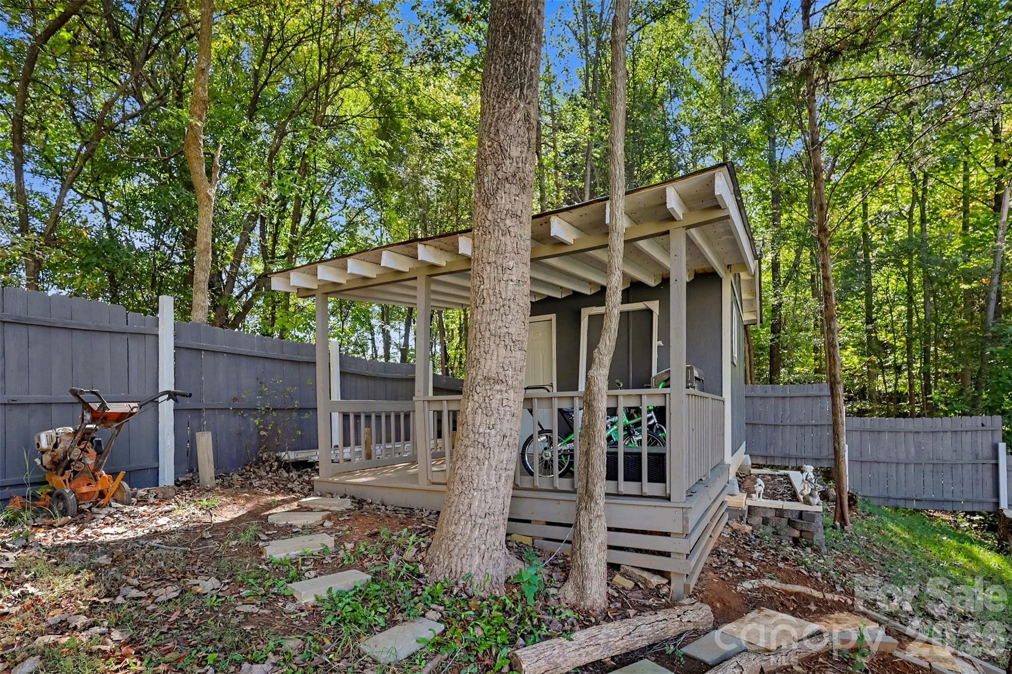 6950 Silver Garden Lane Property Photo 31