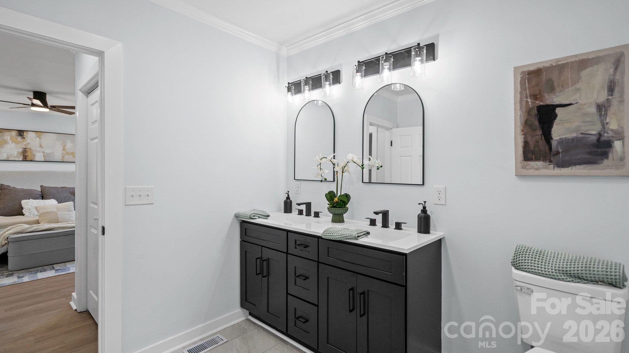 604 Oak Street Property Photo 17