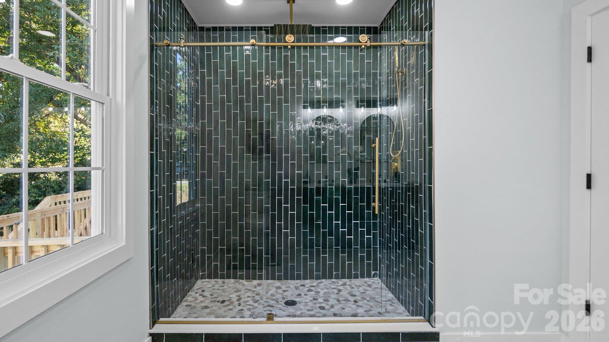 604 Oak Street Property Photo 18